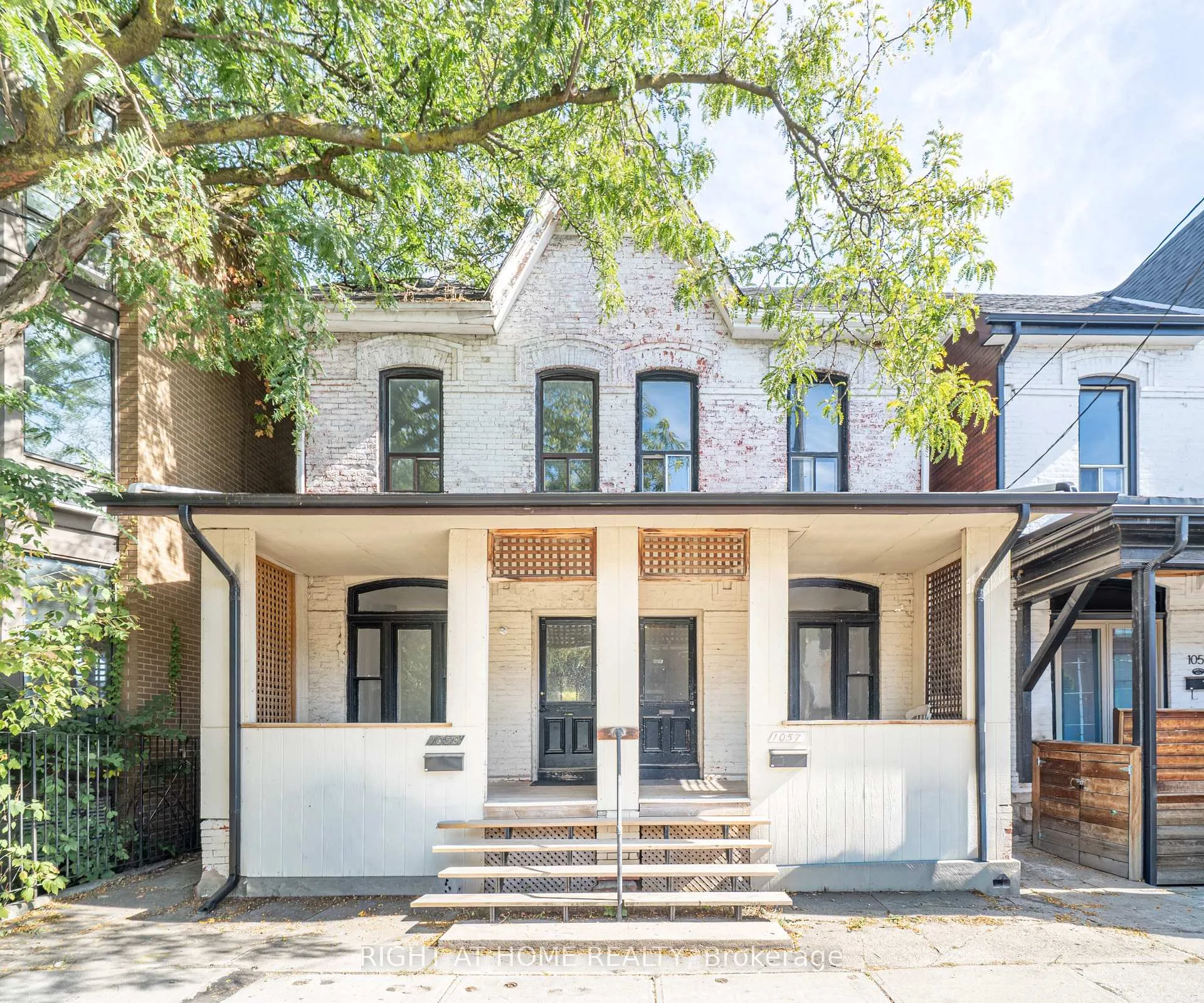Front of 1059 Bathurst Street