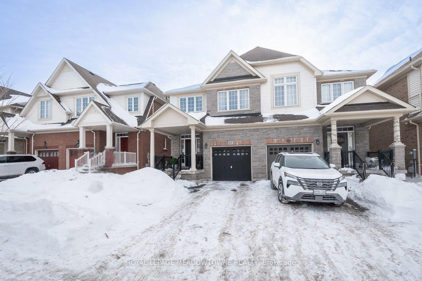 Photo 2 of 843 Miltonbrook Crescent, Milton, Willmott — HOMEH