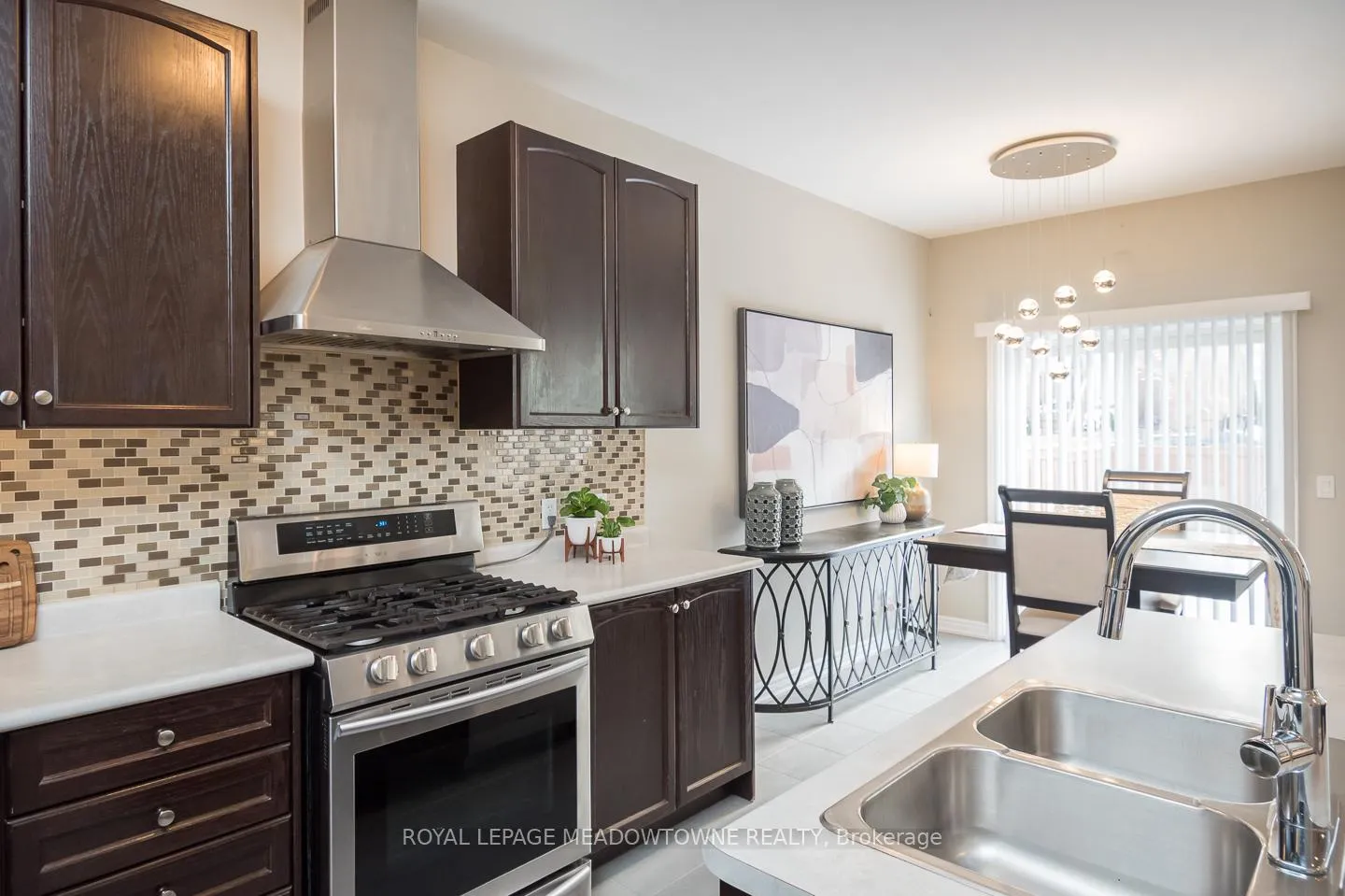 Photo 13 of 843 Miltonbrook Crescent, Milton, Willmott — HOMEH