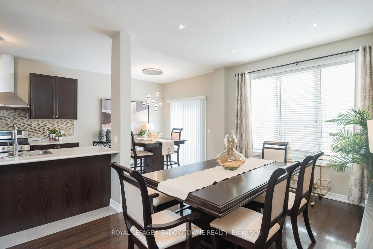 Photo 18 of 843 Miltonbrook Crescent, Milton, Willmott — HOMEH