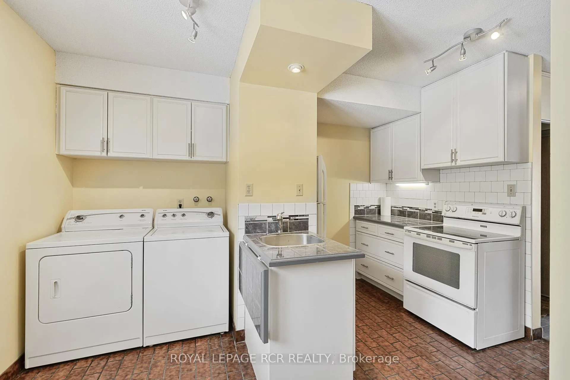 Photo 31 of 443 Feasby Road, Uxbridge, Rural Uxbridge — HOMEH