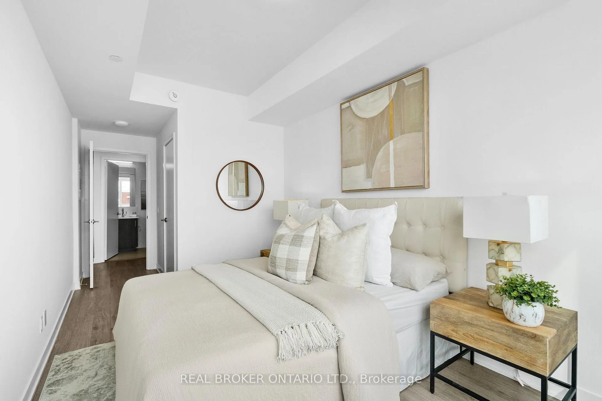 Photo 12 of Unit 206, 681 Yonge Street, Barrie, Painswick South — HOMEH