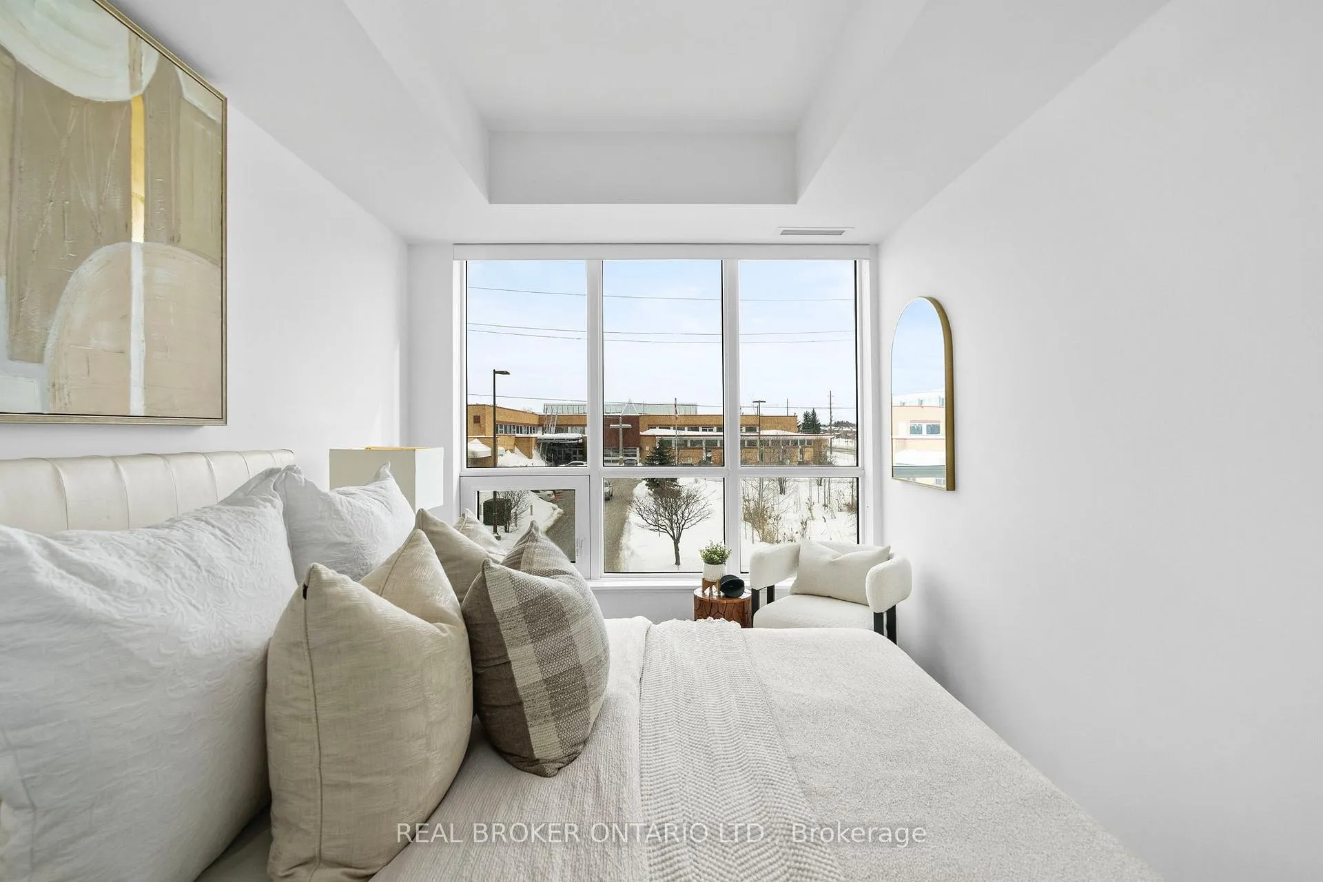 Photo 13 of Unit 206, 681 Yonge Street, Barrie, Painswick South — HOMEH