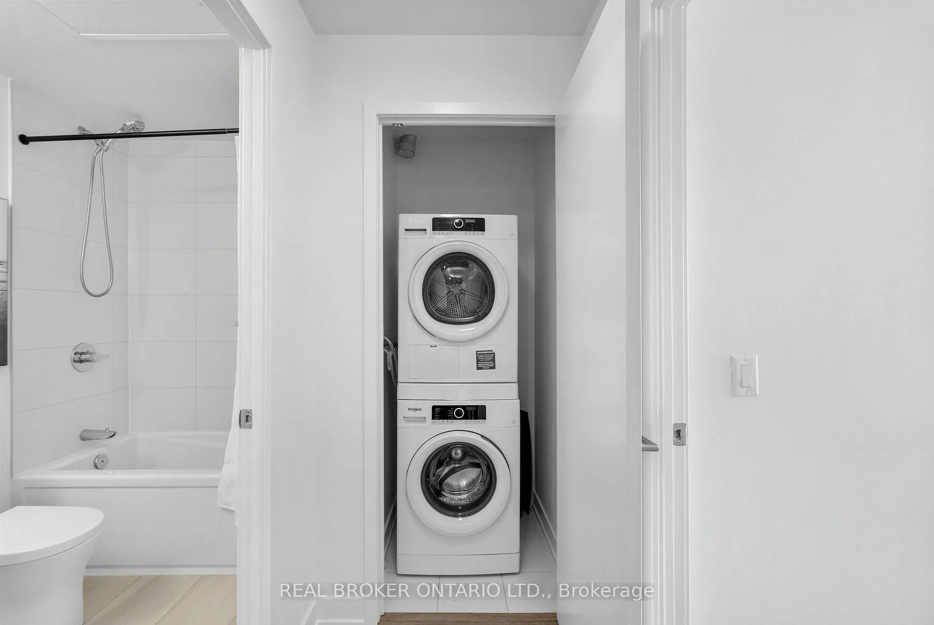 Photo 23 of Unit 206, 681 Yonge Street, Barrie, Painswick South — HOMEH
