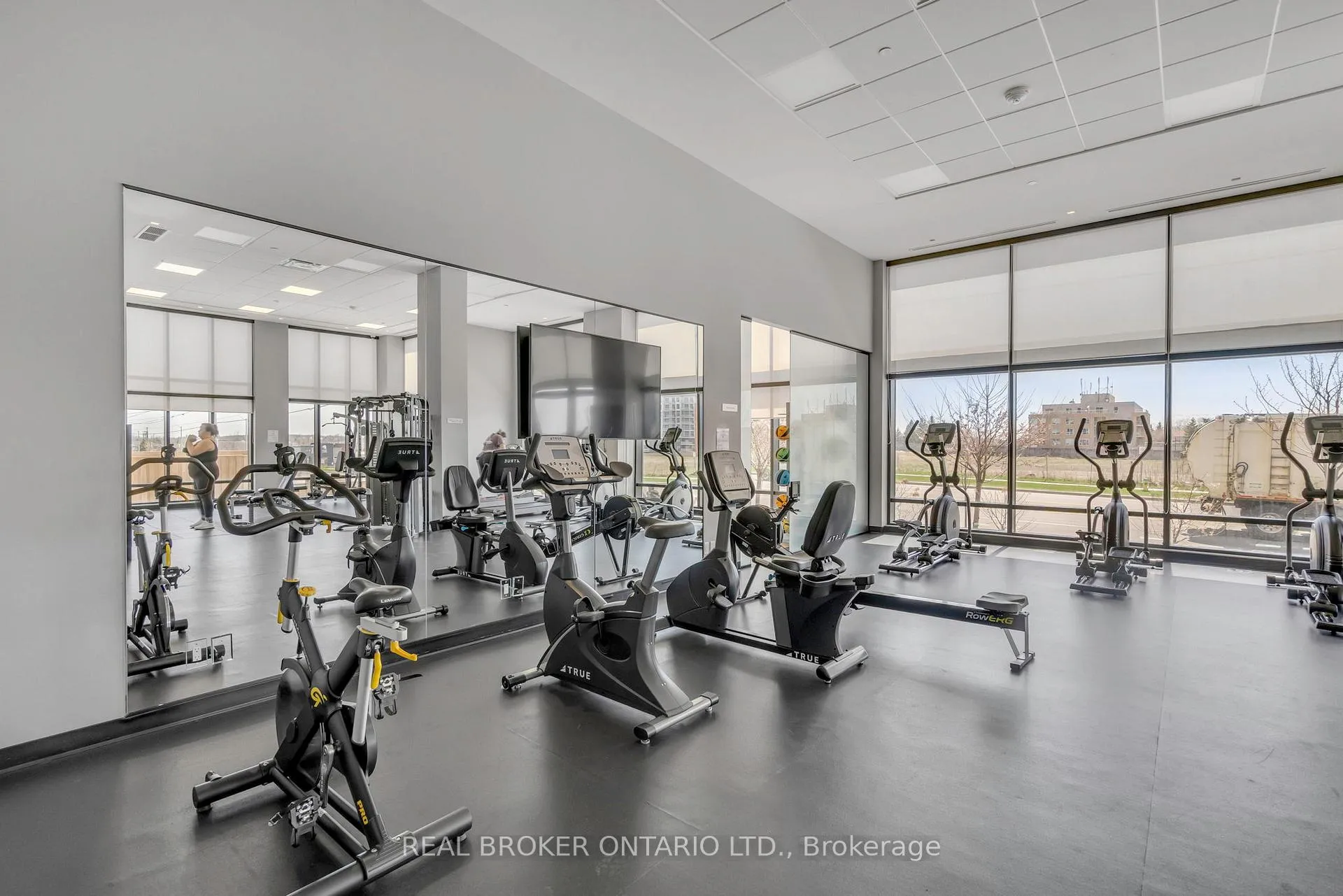 Photo 28 of Unit 206, 681 Yonge Street, Barrie, Painswick South — HOMEH