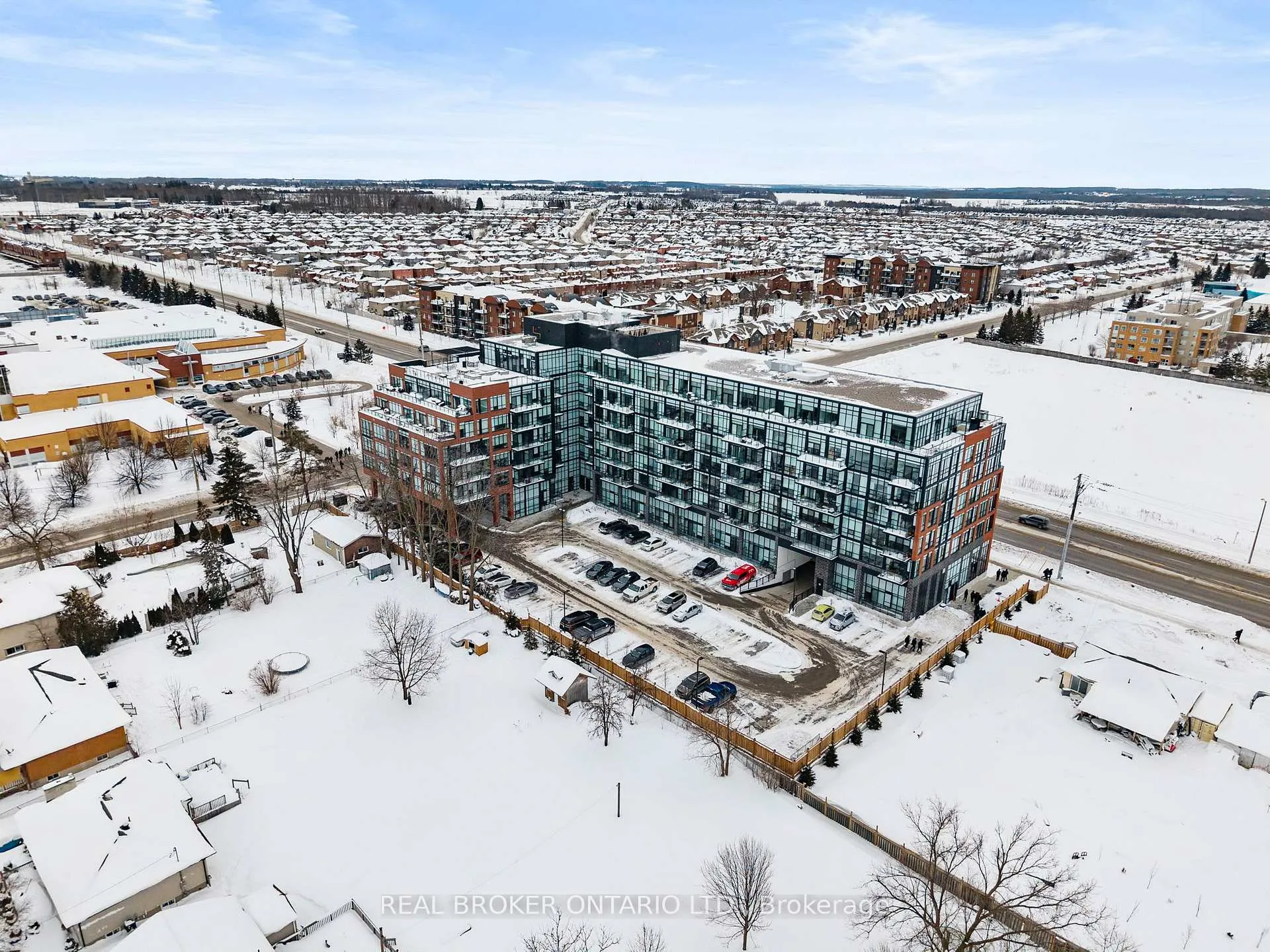 Photo 36 of Unit 206, 681 Yonge Street, Barrie, Painswick South — HOMEH