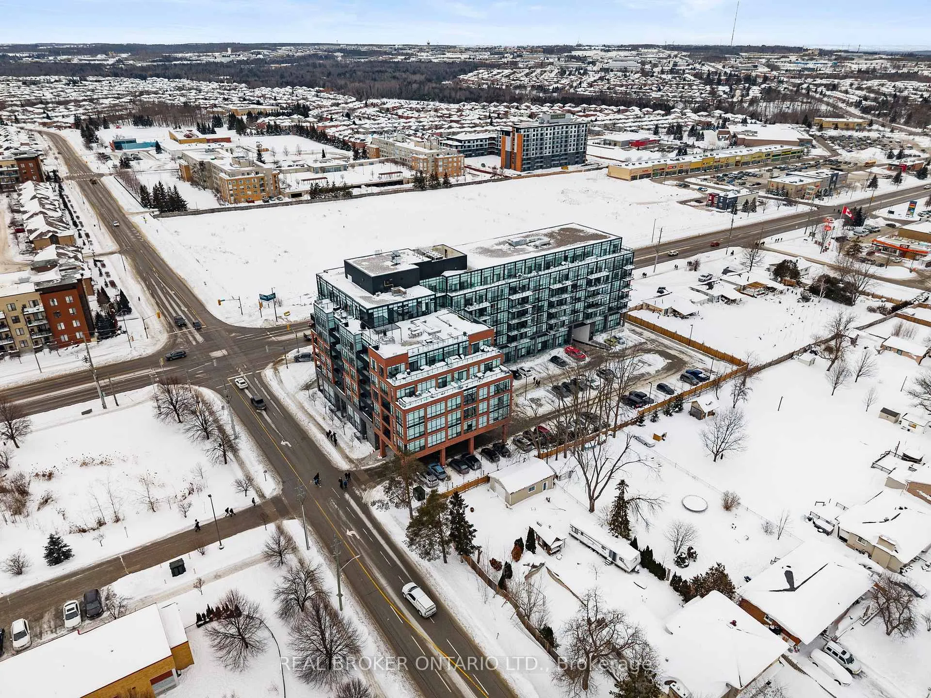 Photo 37 of Unit 206, 681 Yonge Street, Barrie, Painswick South — HOMEH