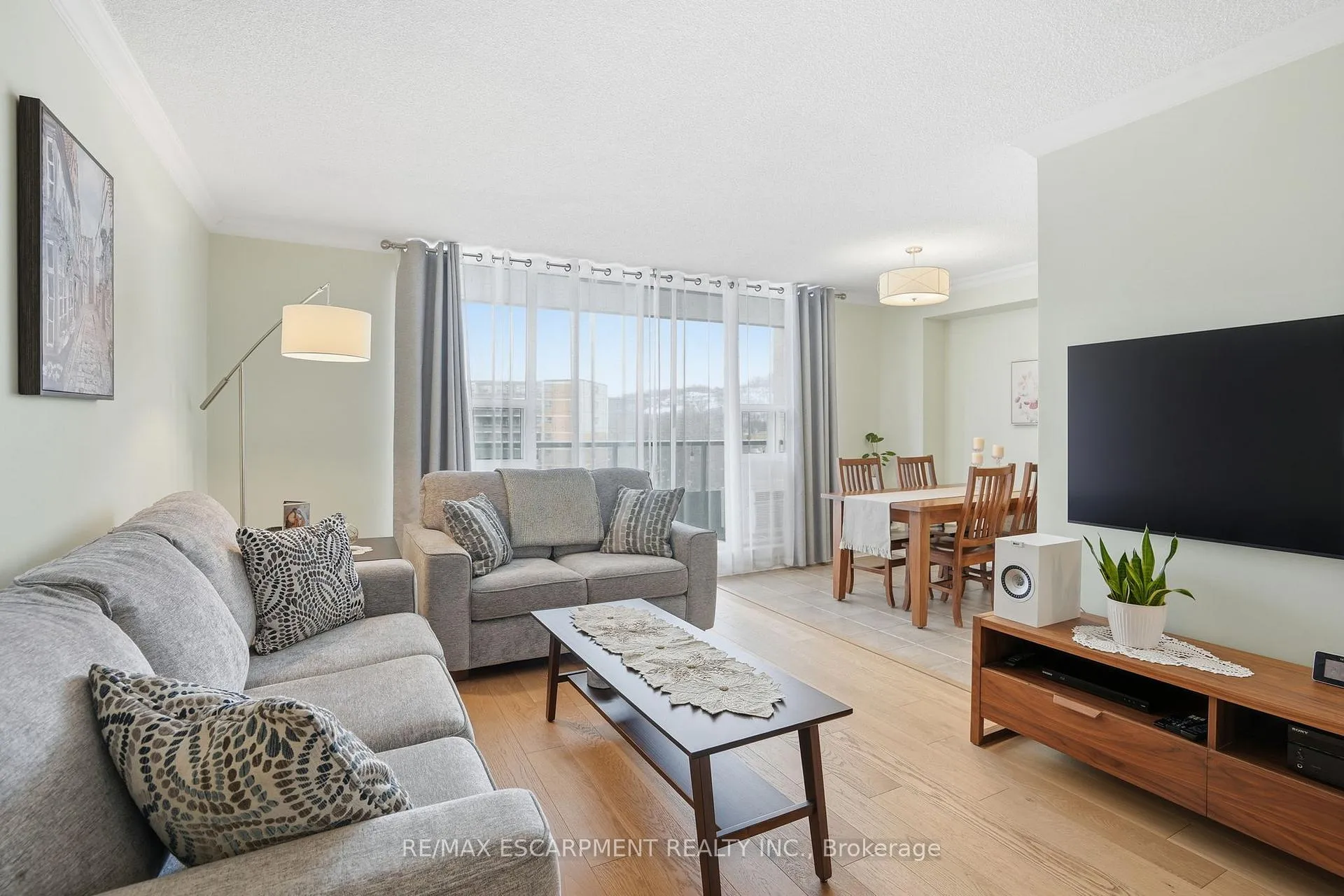Photo 5 of Unit 1001, 1966 Main Street W, Hamilton, Ainslie Wood — HOMEH