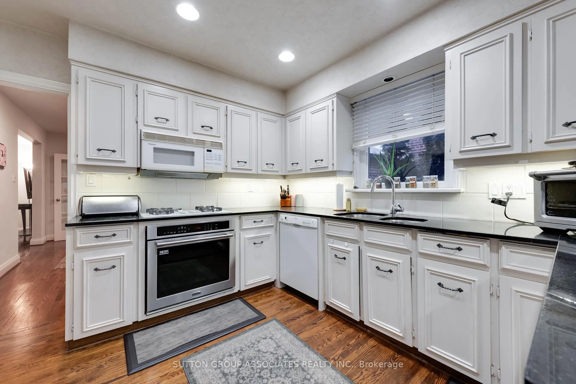 Photo 12 of 81 Chiltern Hill Road, Toronto, Humewood-Cedarvale — HOMEH