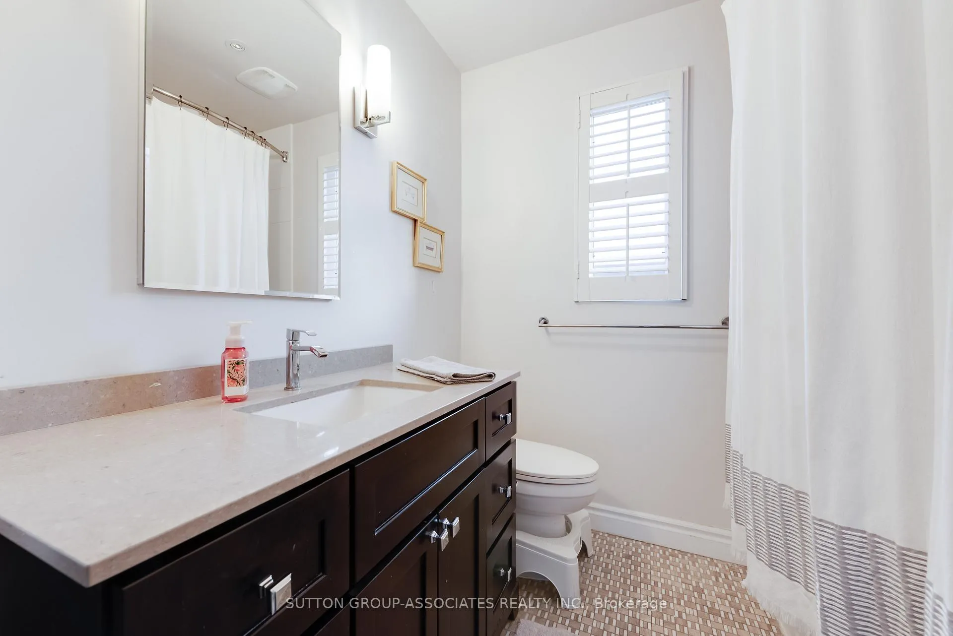 Photo 19 of 81 Chiltern Hill Road, Toronto, Humewood-Cedarvale — HOMEH