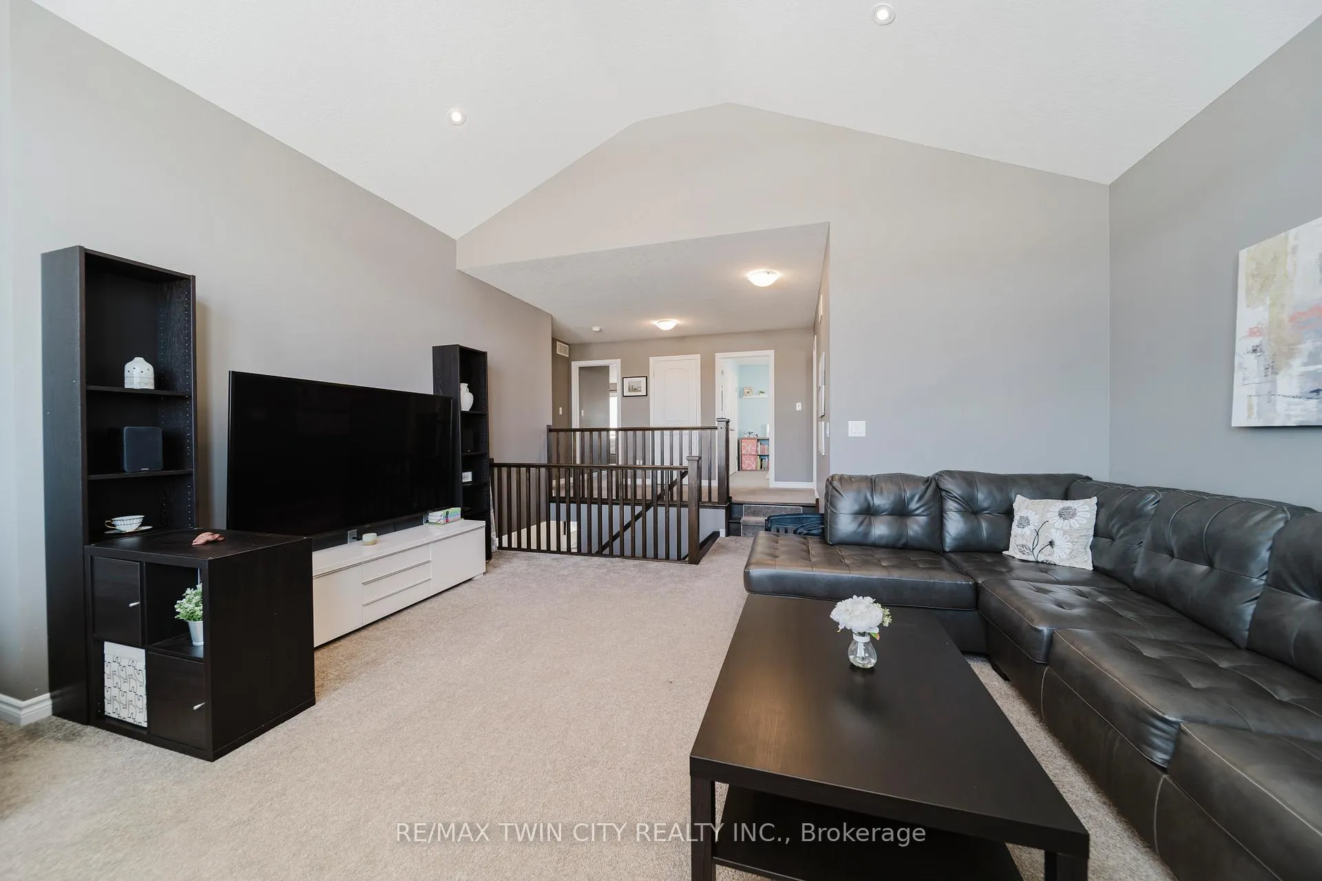 Photo 23 of 209 Ladyslipper Drive, Waterloo — HOMEH
