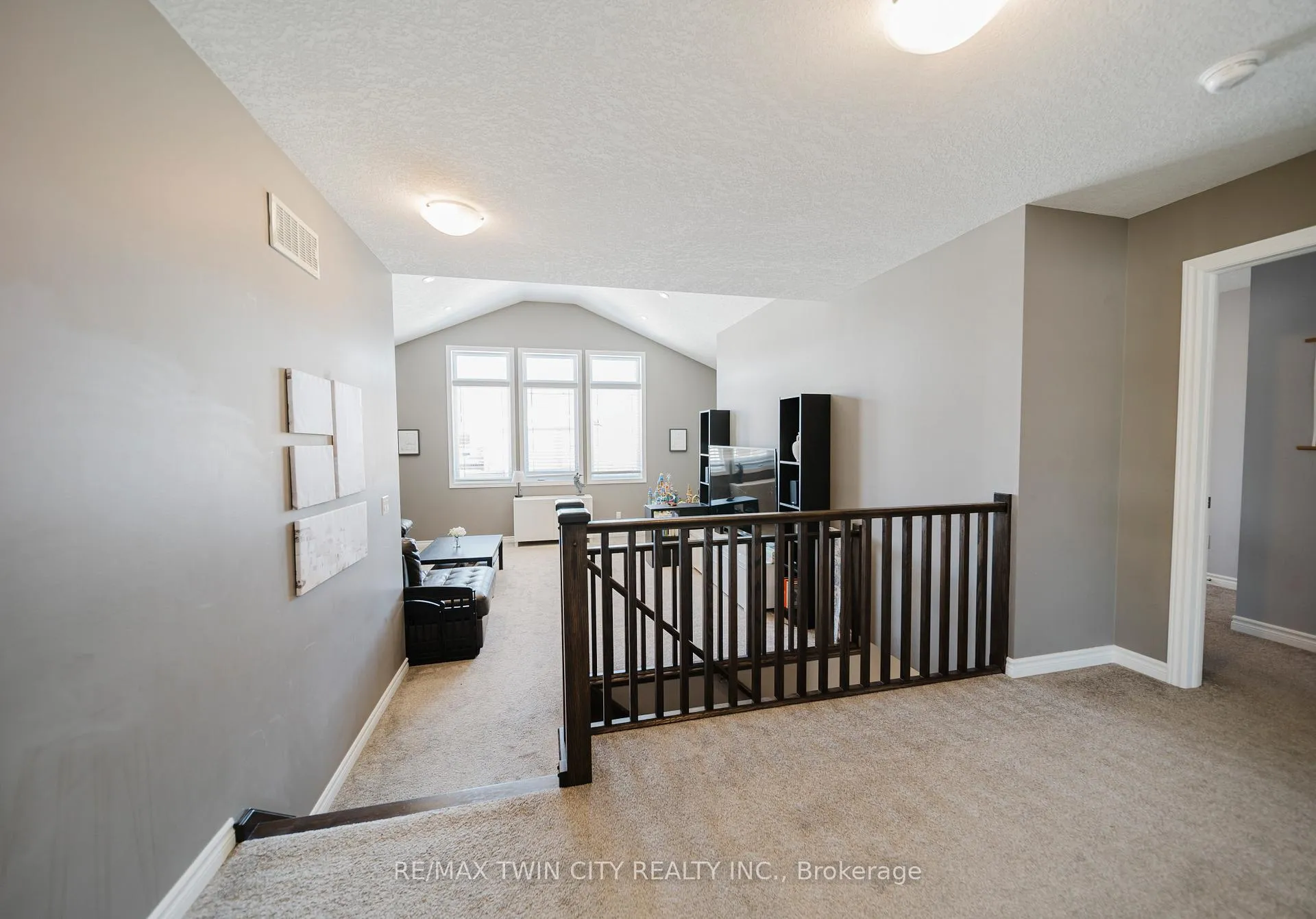 Photo 30 of 209 Ladyslipper Drive, Waterloo — HOMEH