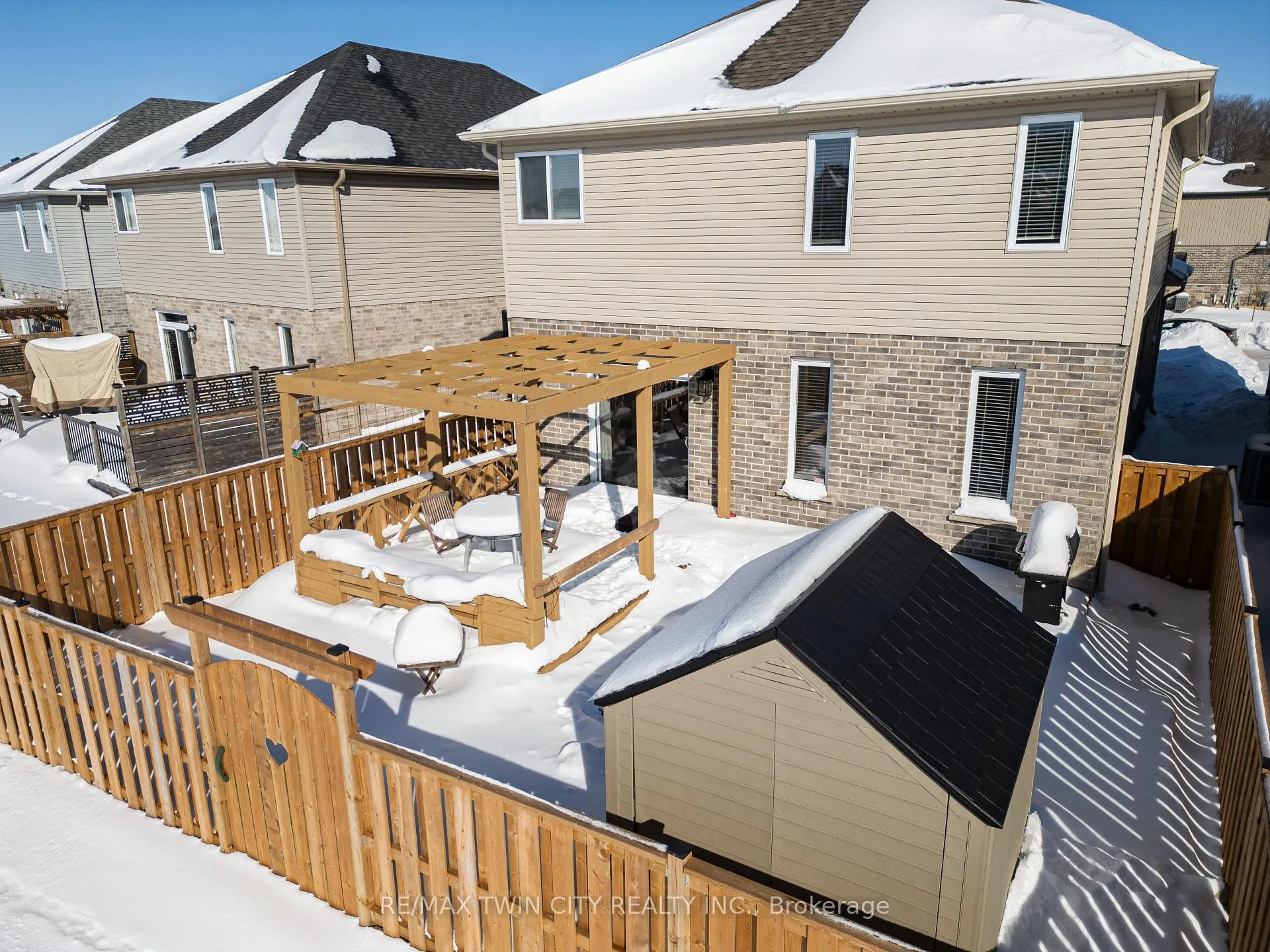 Photo 41 of 209 Ladyslipper Drive, Waterloo — HOMEH