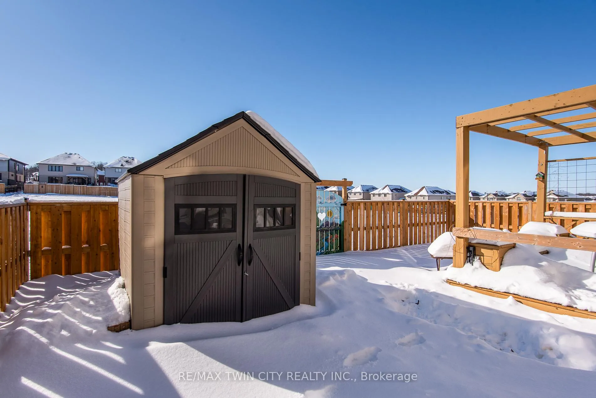 Photo 43 of 209 Ladyslipper Drive, Waterloo — HOMEH