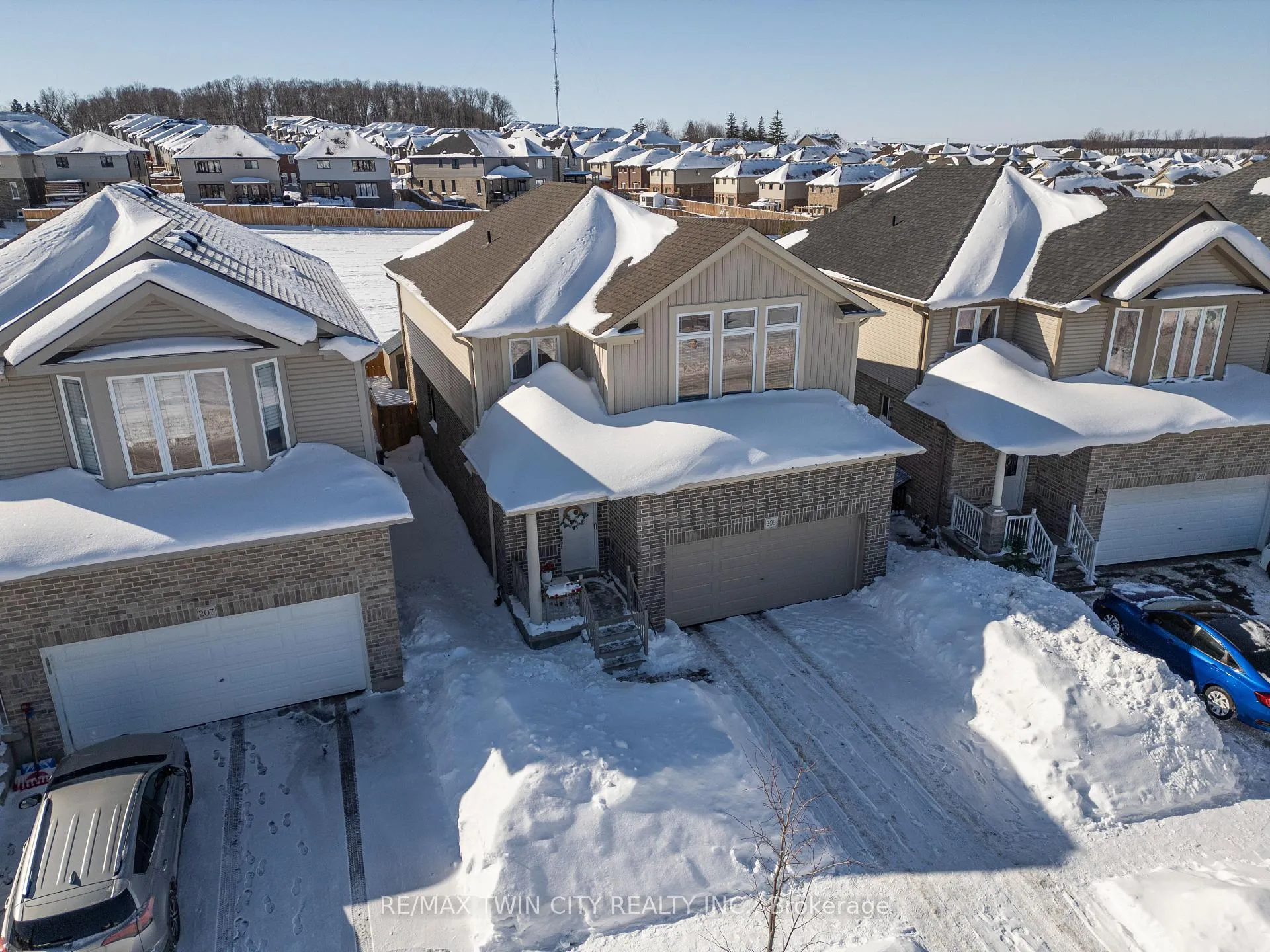 Photo 46 of 209 Ladyslipper Drive, Waterloo — HOMEH