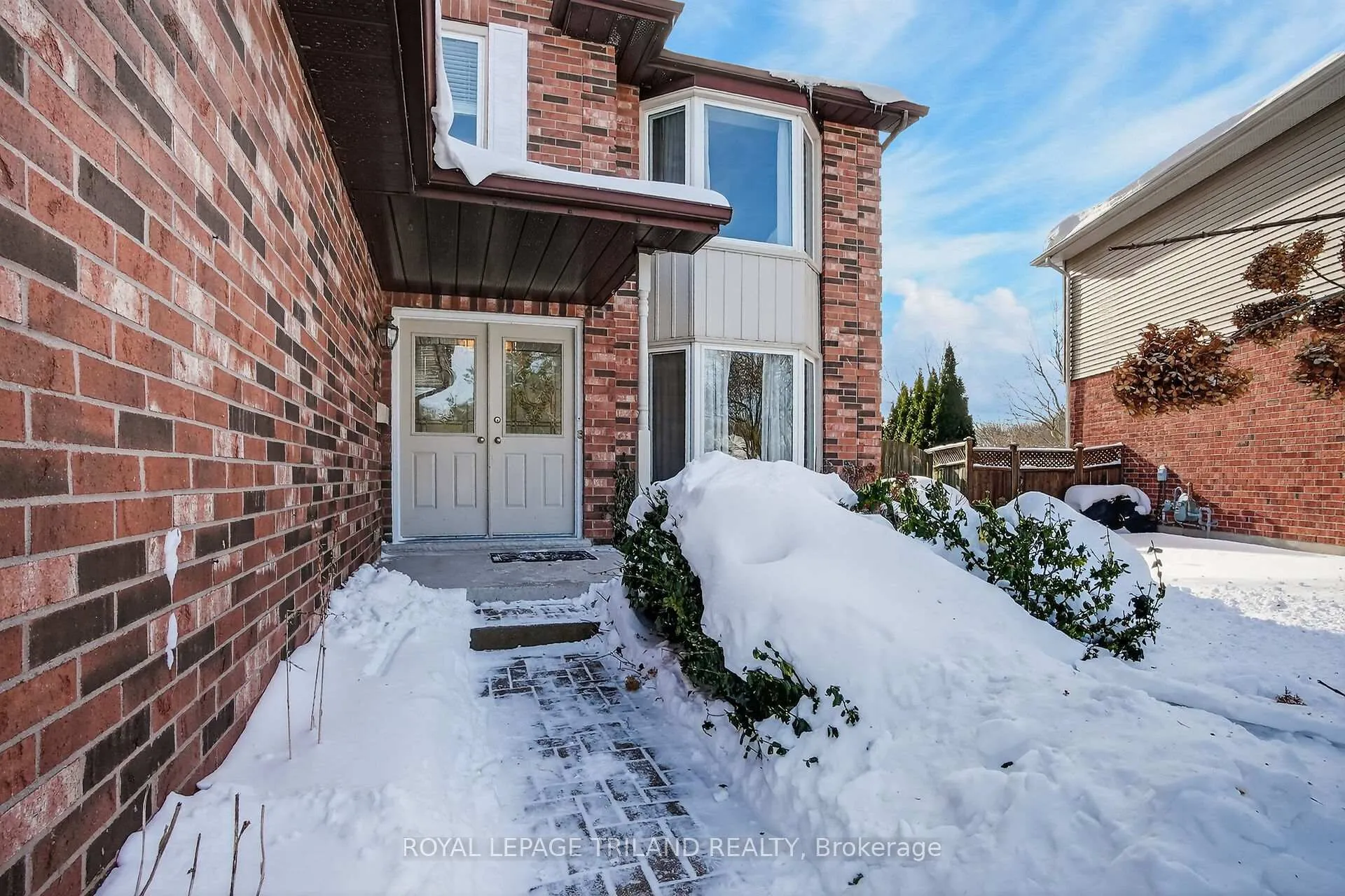 Photo 3 of 71 Chalfont Road, London, North O — HOMEH