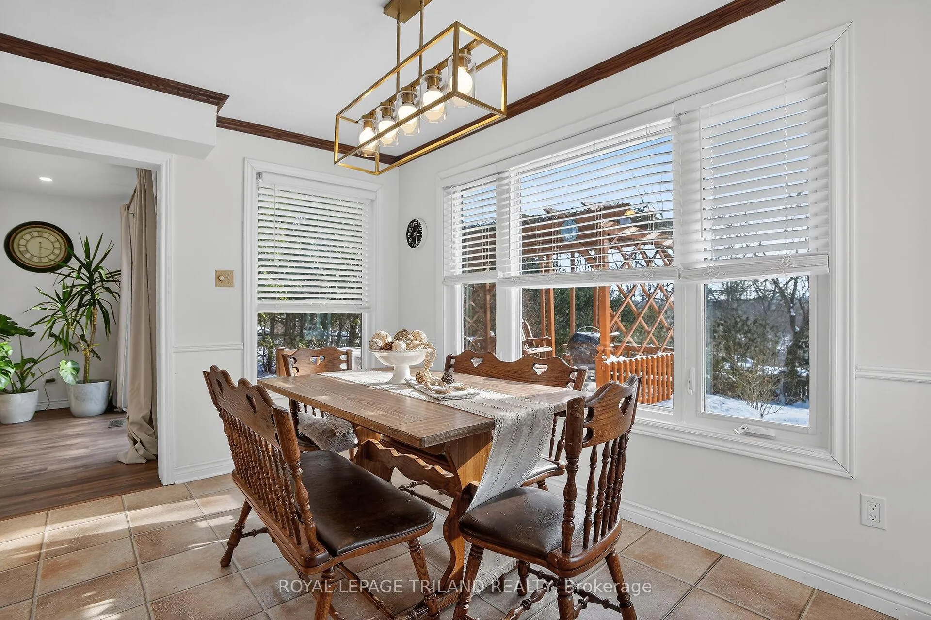 Photo 9 of 71 Chalfont Road, London, North O — HOMEH