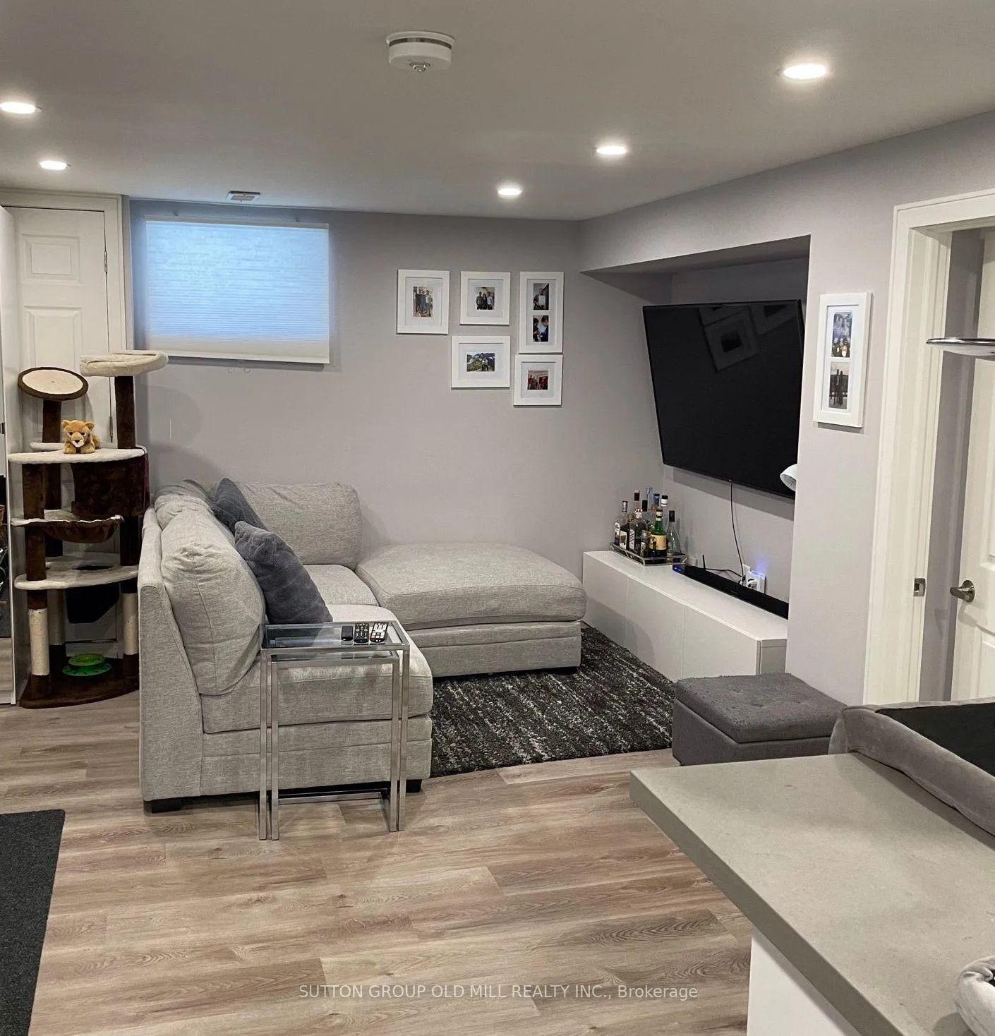 Photo 6 of Unit Lower, 79 Barrhead Crescent, Etobicoke, Rexdale-Kipling — HOMEH