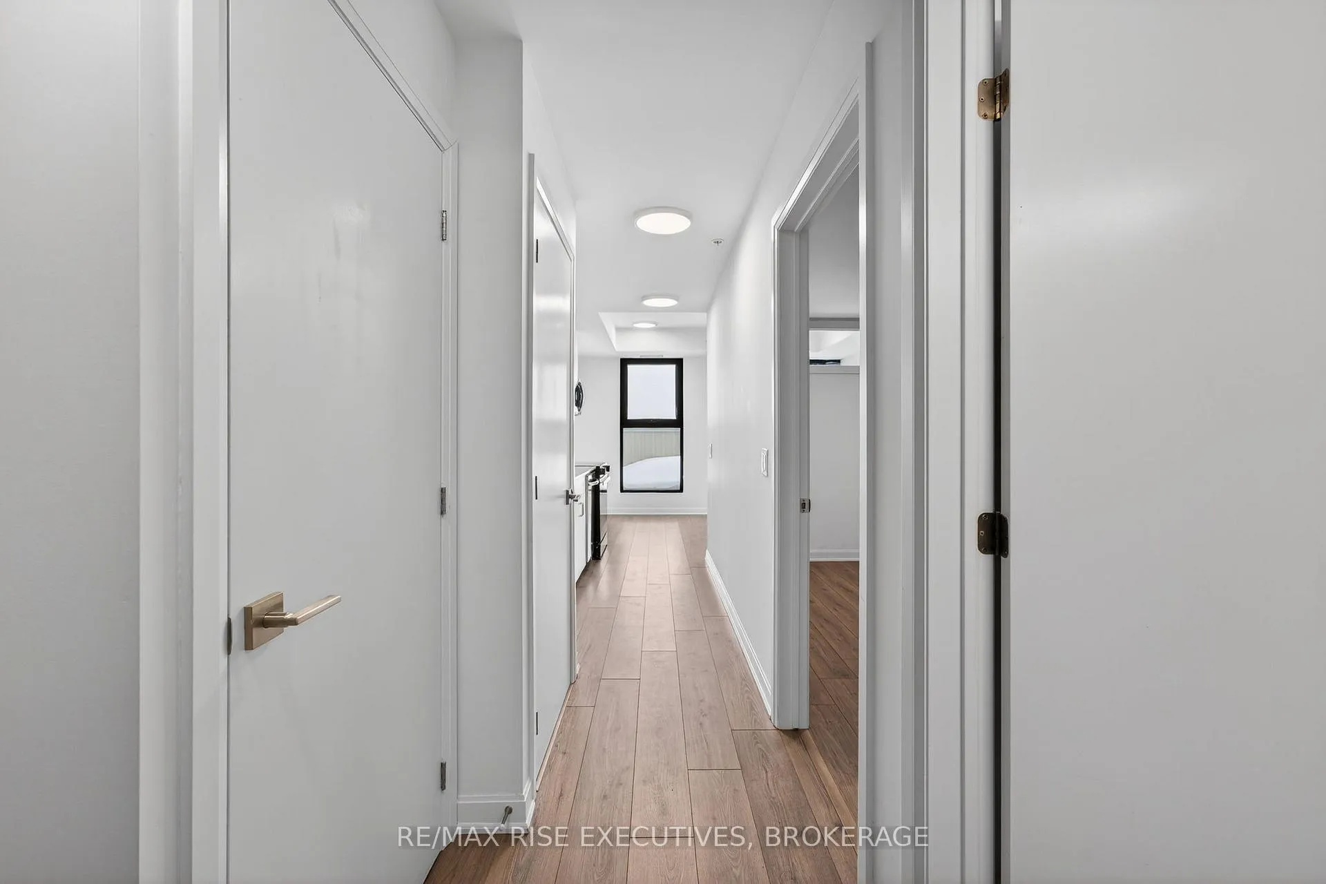 Photo 7 of Unit 813, 223 Princess Street, Kingston, East of Sir John A. Blvd — HOMEH