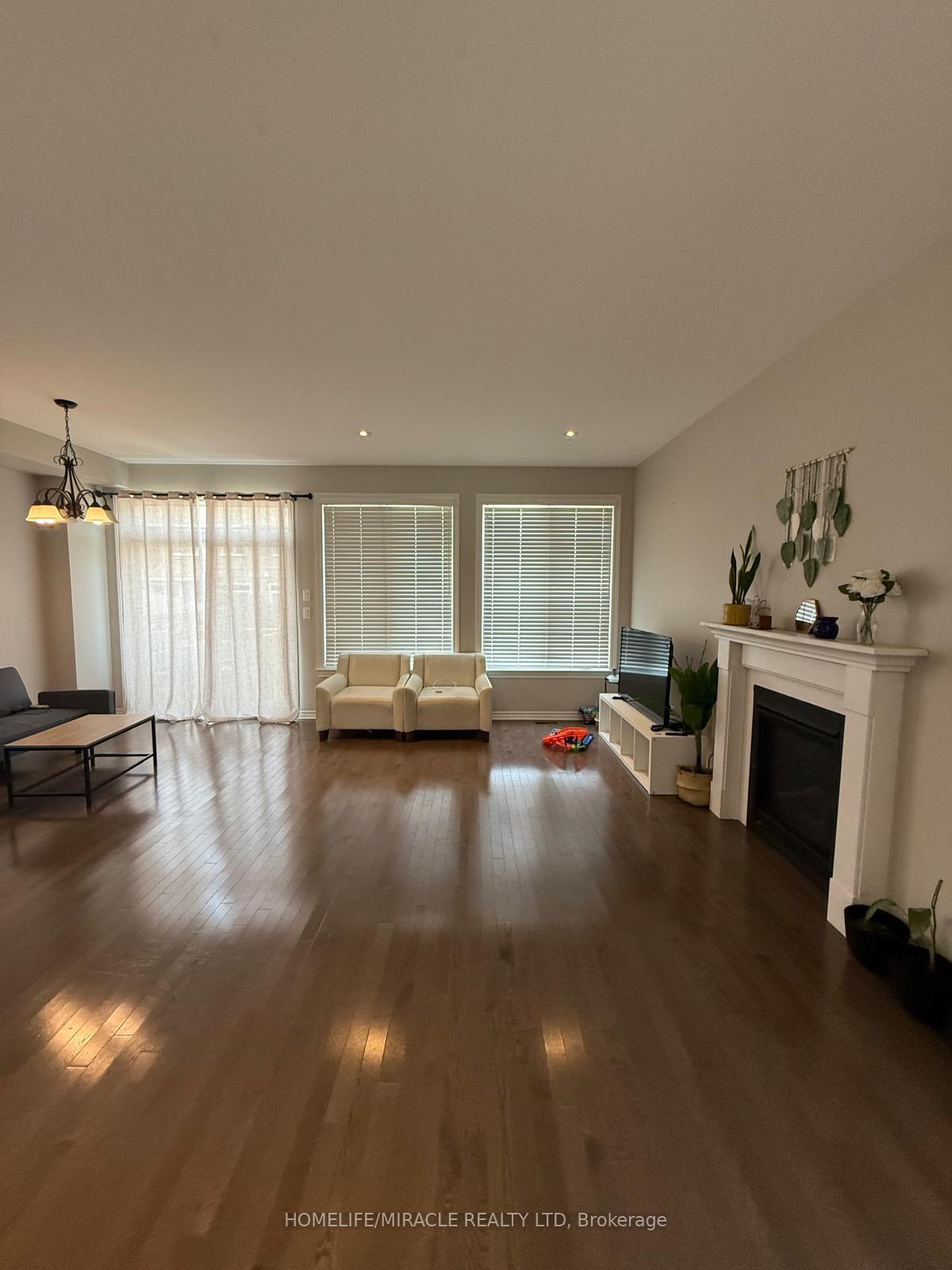 Photo 4 of 1082 Horizon Drive, Kingston, City Northwest — HOMEH
