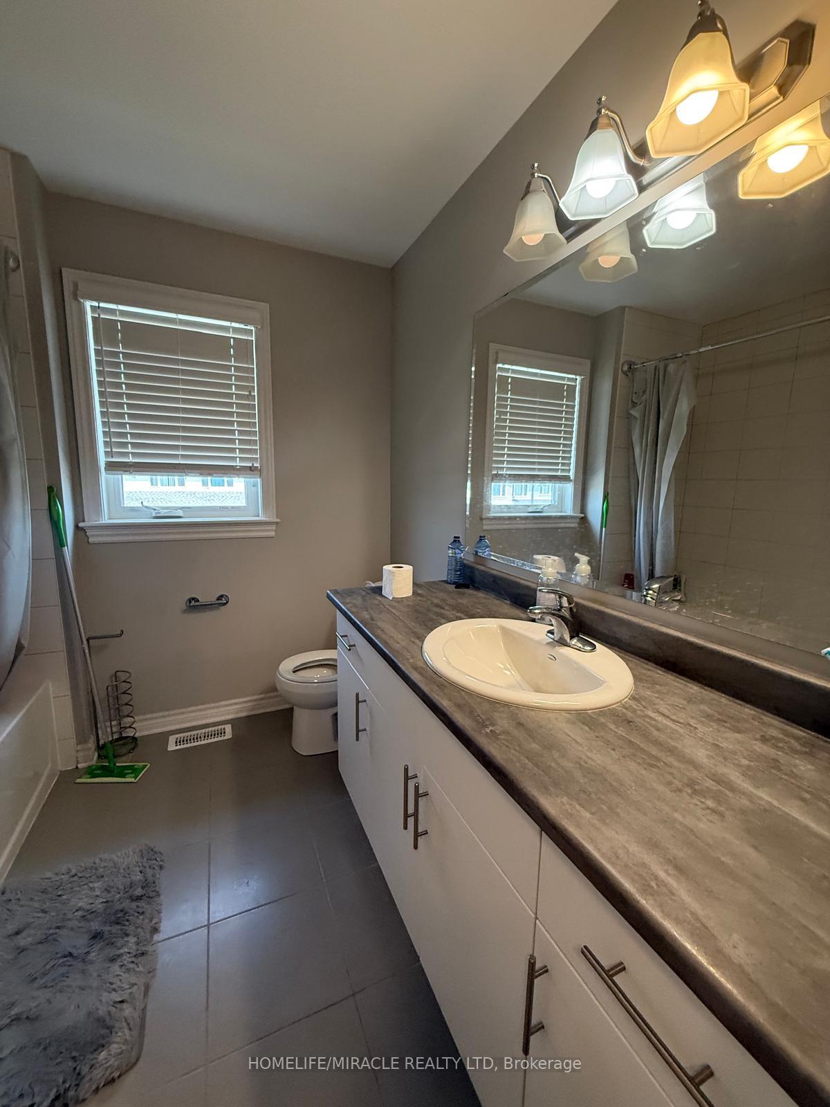 Photo 11 of 1082 Horizon Drive, Kingston, City Northwest — HOMEH