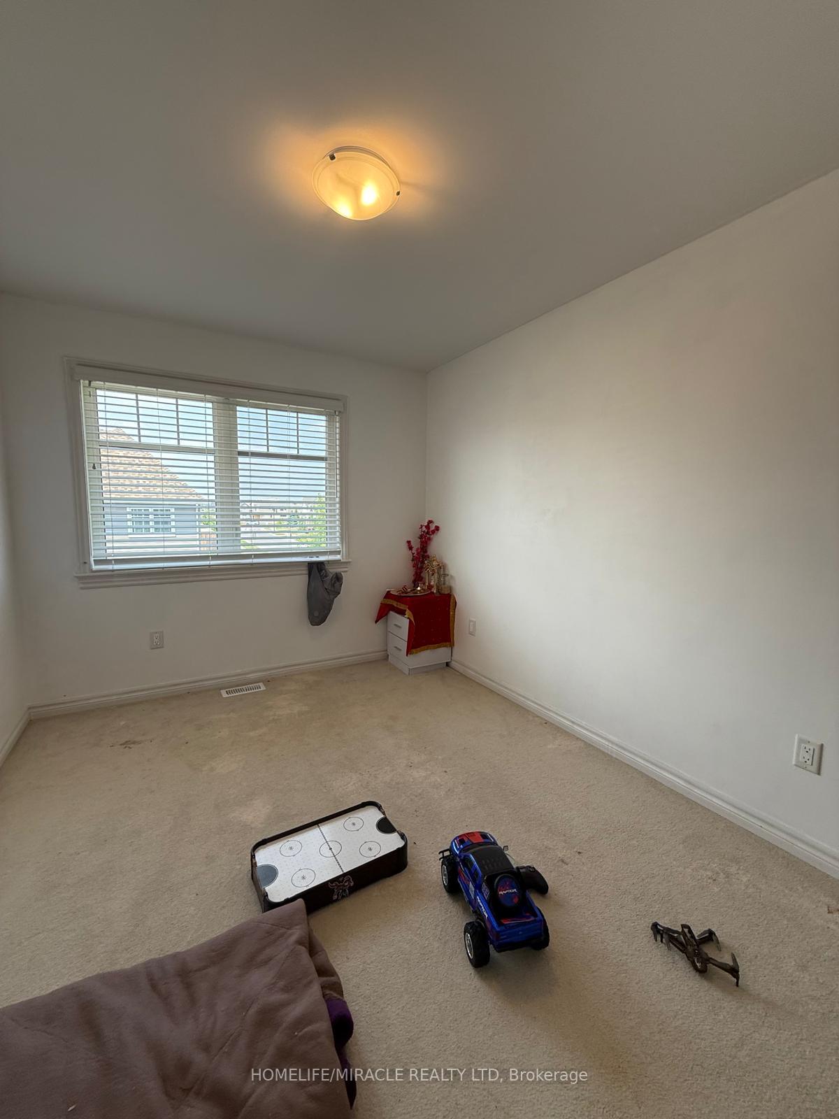 Photo 16 of 1082 Horizon Drive, Kingston, City Northwest — HOMEH