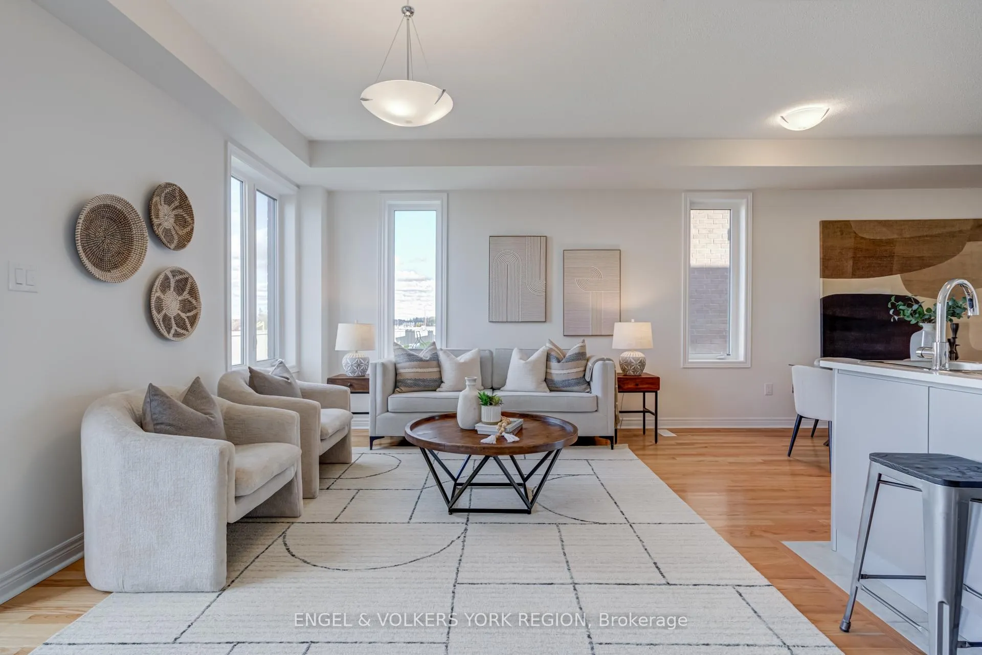 Photo 15 of 156 Mumbai Drive, Markham, Middlefield — HOMEH