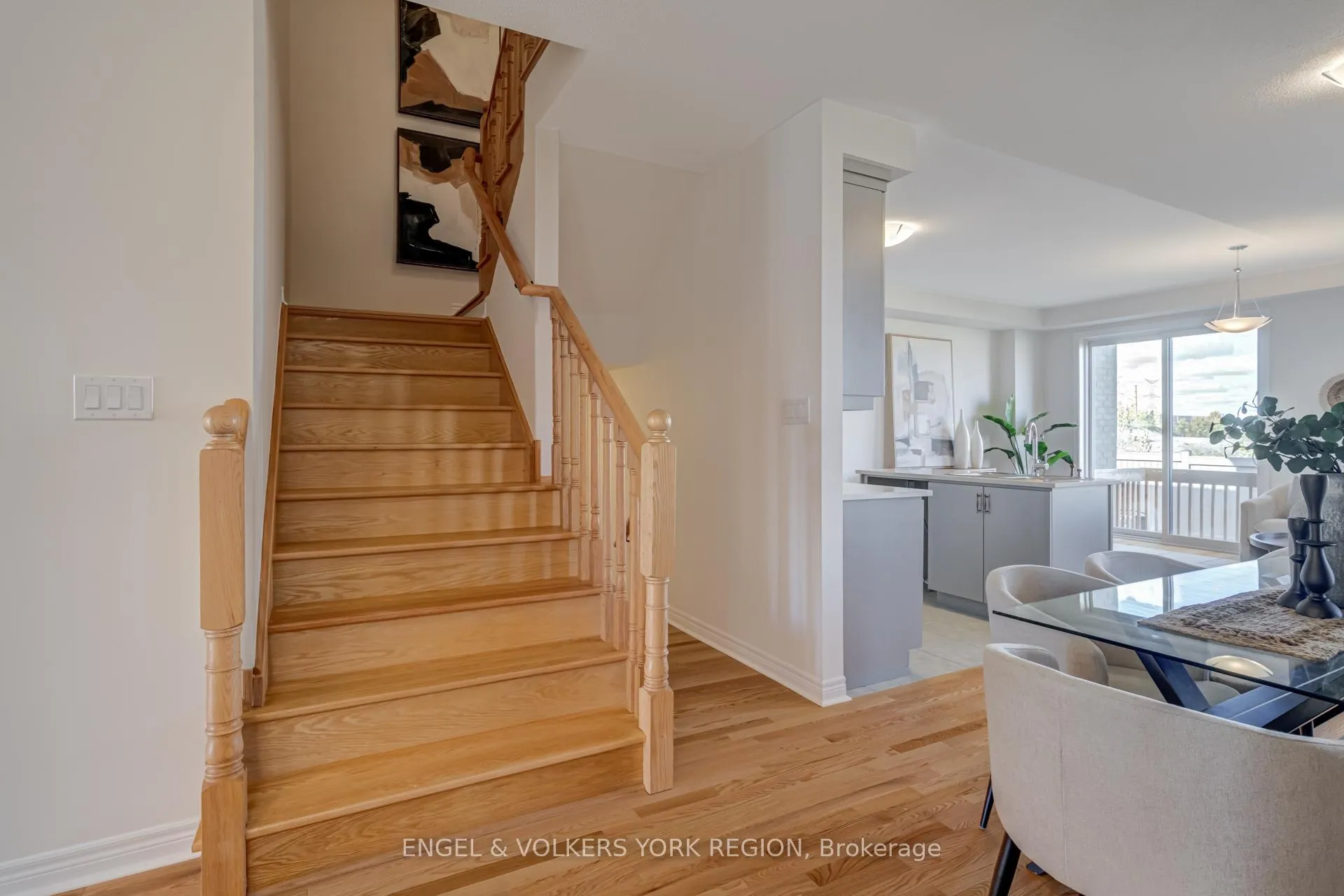 Photo 20 of 156 Mumbai Drive, Markham, Middlefield — HOMEH