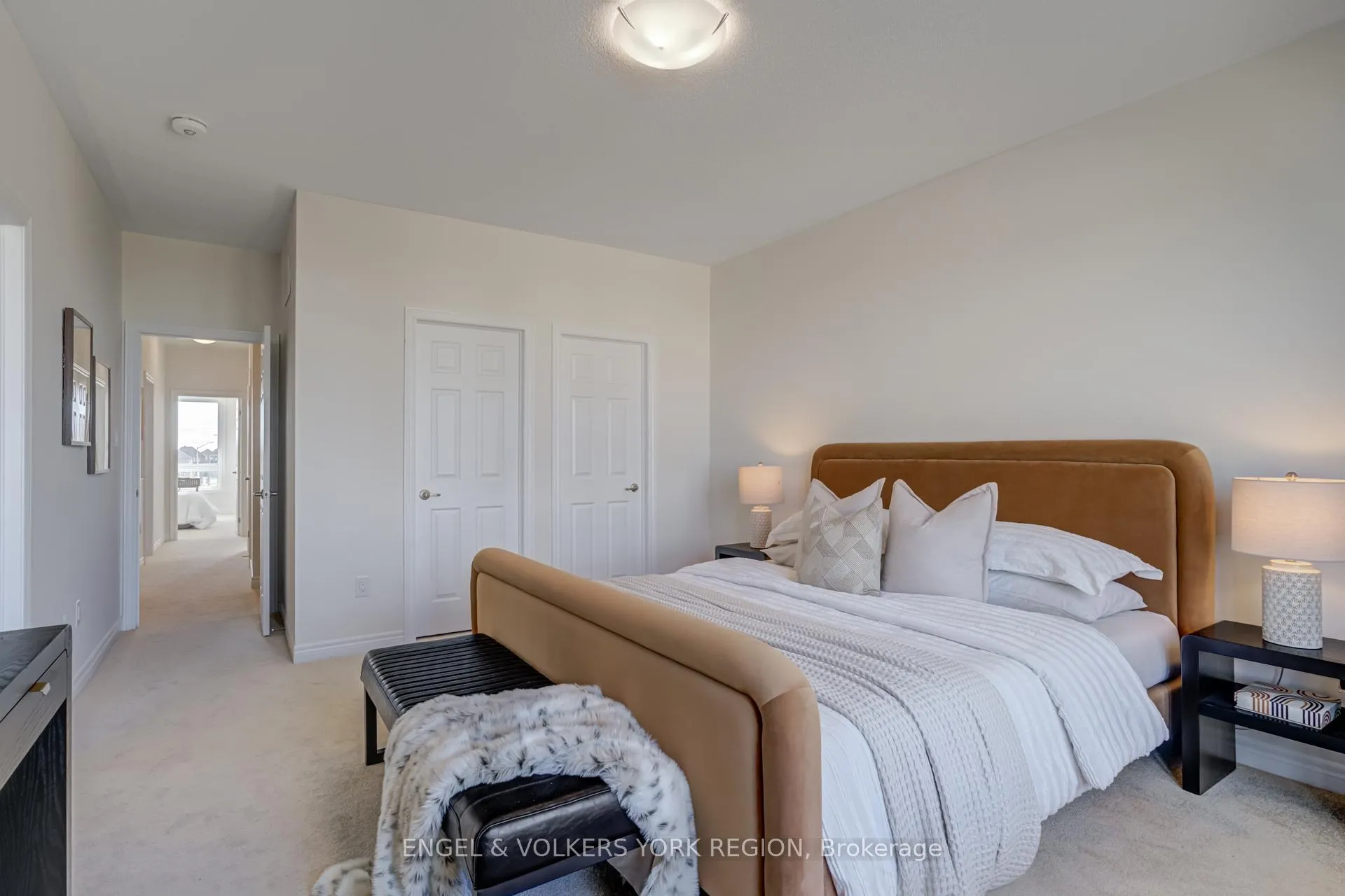 Photo 23 of 156 Mumbai Drive, Markham, Middlefield — HOMEH
