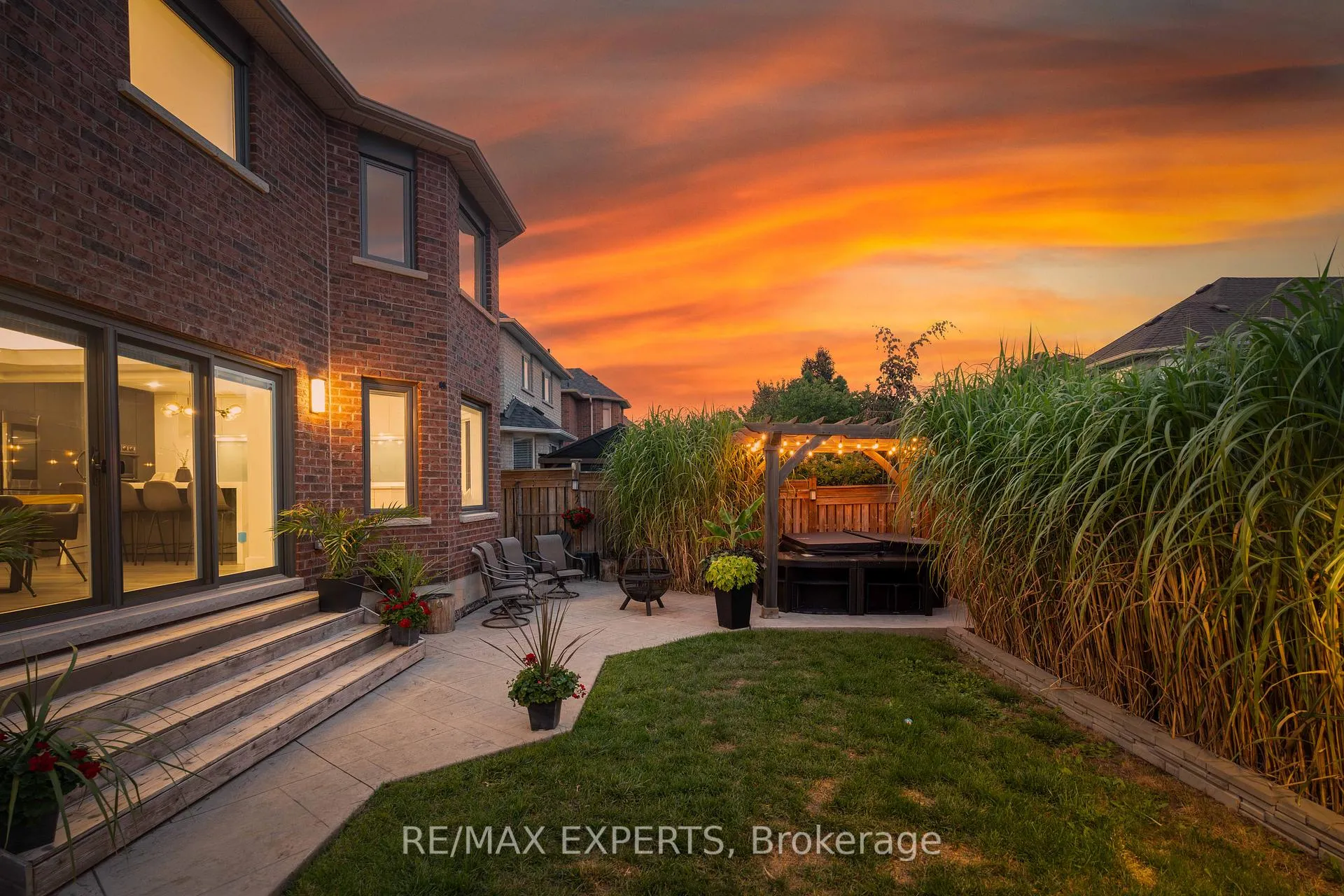 Photo 35 of 18 Flintwood Avenue, Caledon, Bolton West — HOMEH
