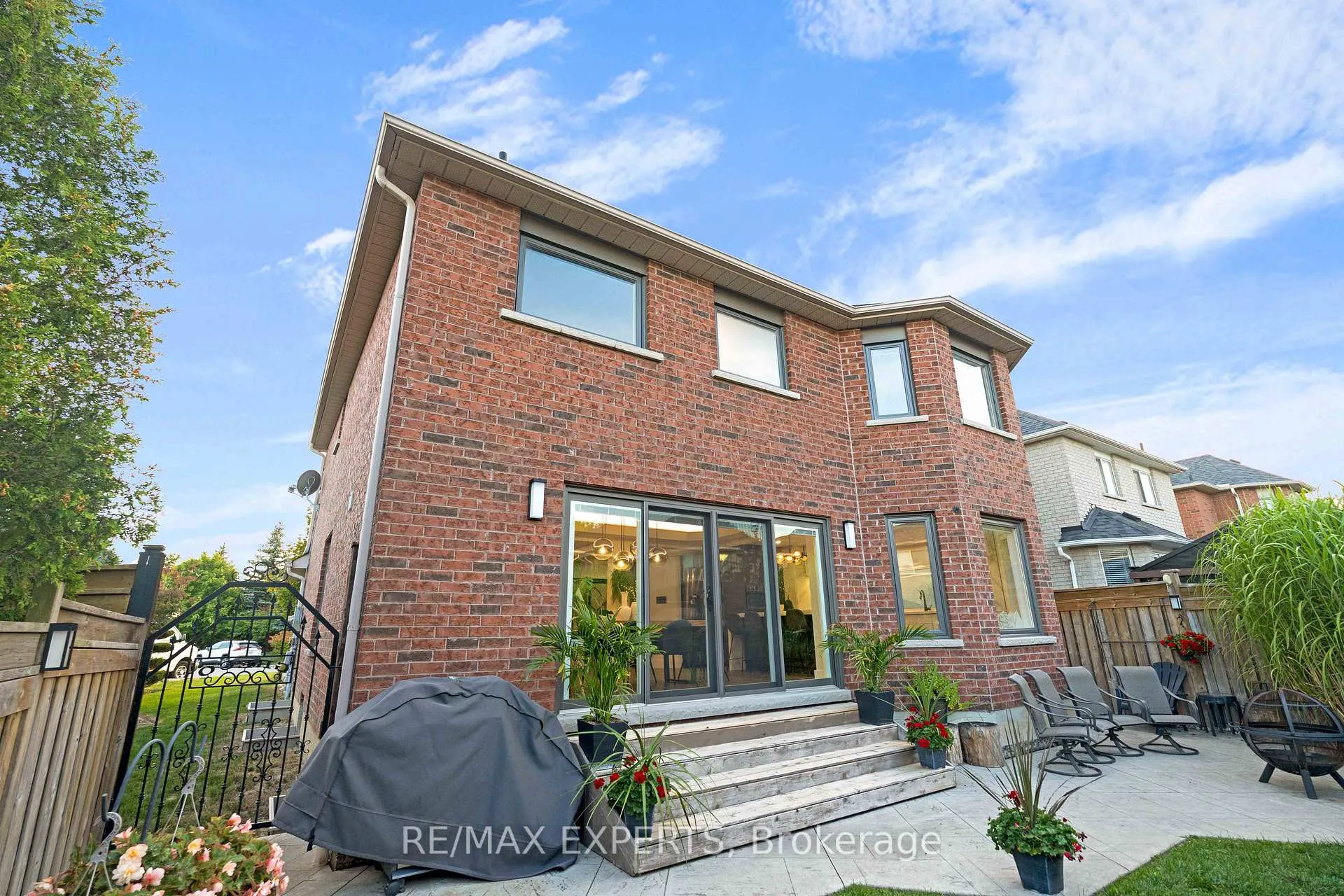 Photo 39 of 18 Flintwood Avenue, Caledon, Bolton West — HOMEH