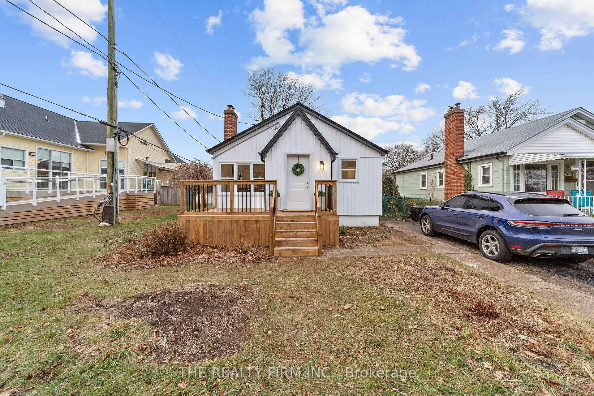 Photo 3 of 271 Herkimer Street, London, South H — HOMEH