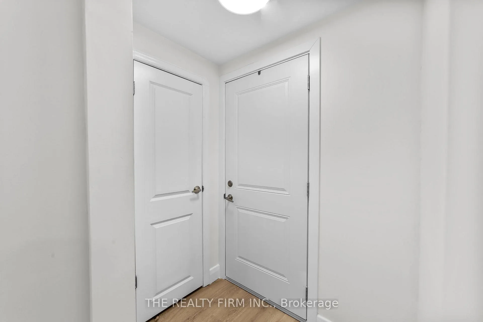 Photo 5 of 271 Herkimer Street, London, South H — HOMEH