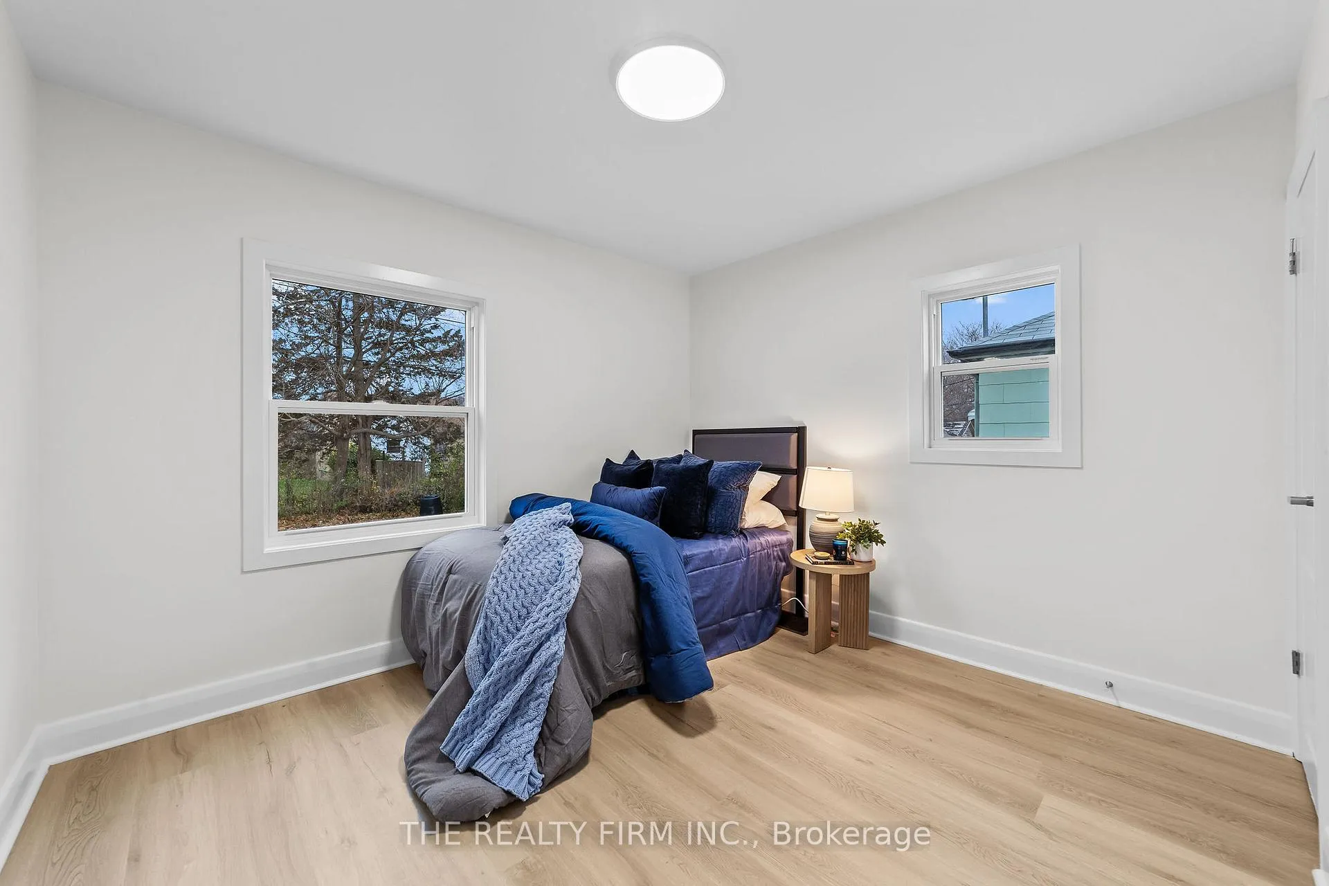 Photo 15 of 271 Herkimer Street, London, South H — HOMEH