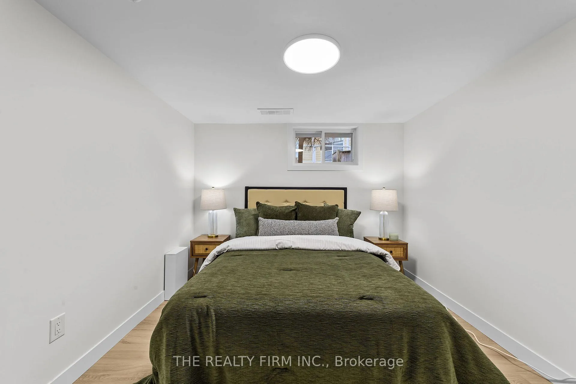 Photo 23 of 271 Herkimer Street, London, South H — HOMEH