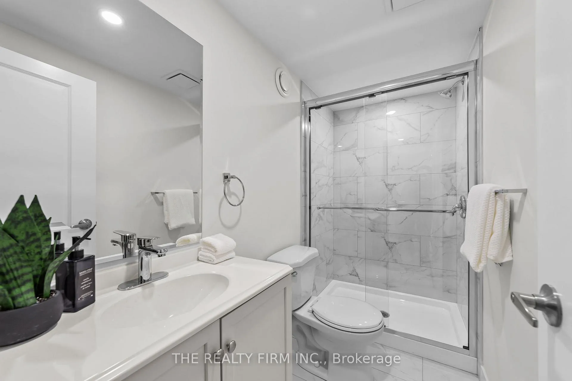 Photo 24 of 271 Herkimer Street, London, South H — HOMEH