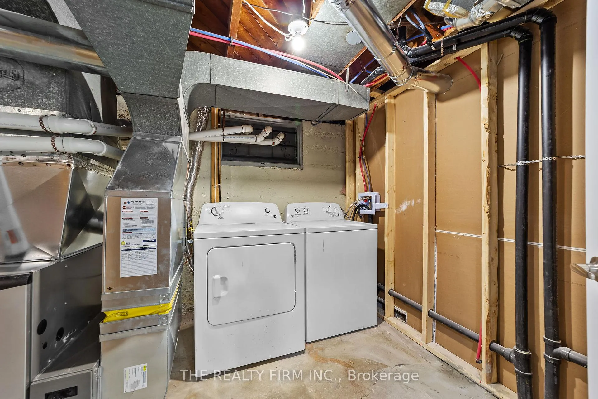 Photo 25 of 271 Herkimer Street, London, South H — HOMEH
