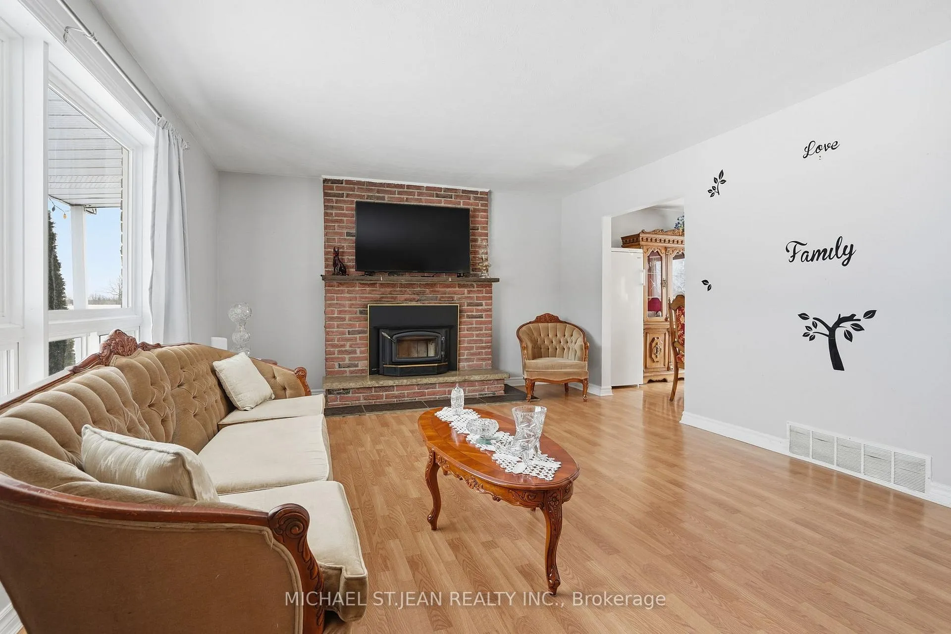 Photo 10 of 1254 Townline Road E, Haldimand — HOMEH