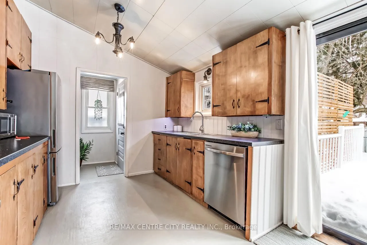 Photo 18 of 209 Adelaide Street, Central Elgin, Port Stanley — HOMEH