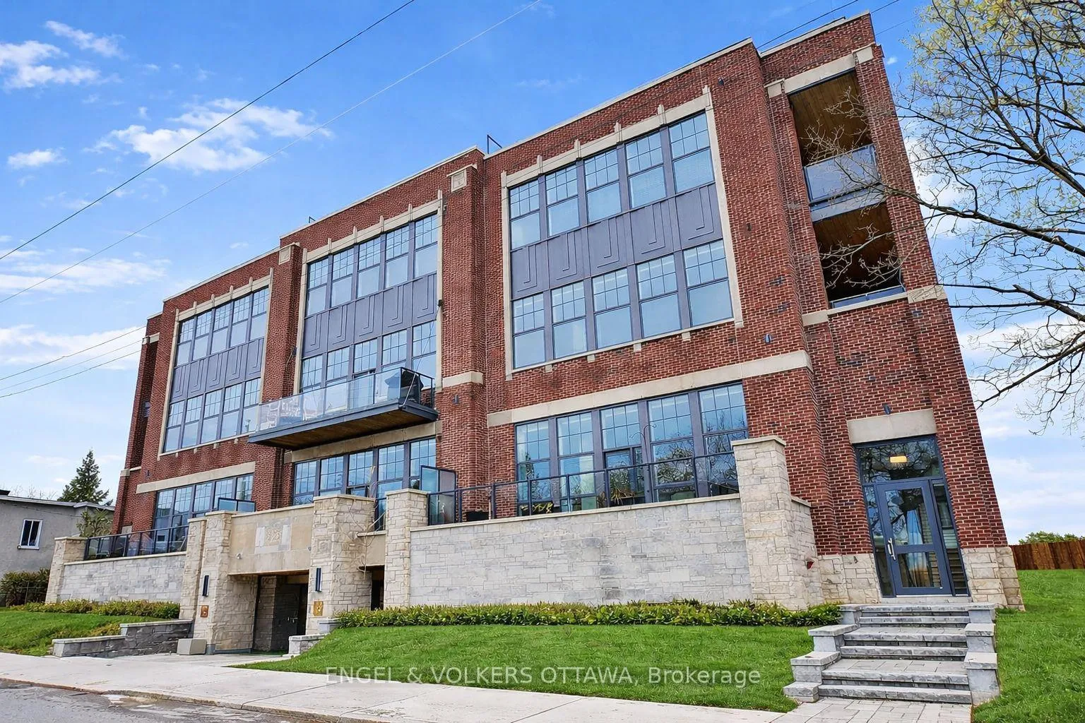Front of Unit 202, 12 Stirling Avenue