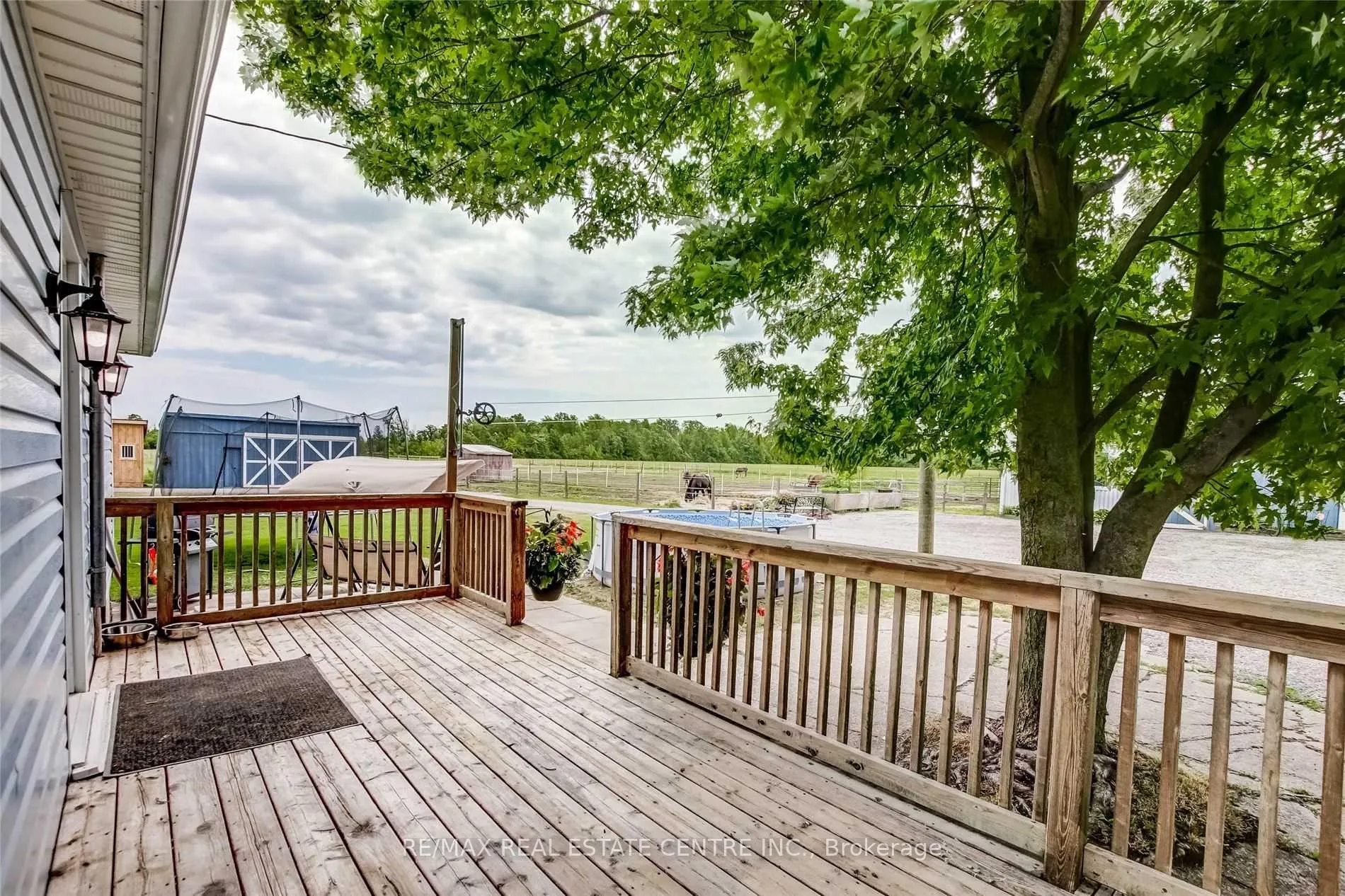 Photo 24 of 755 Chippawa Road, Port Colborne, Bethel — HOMEH