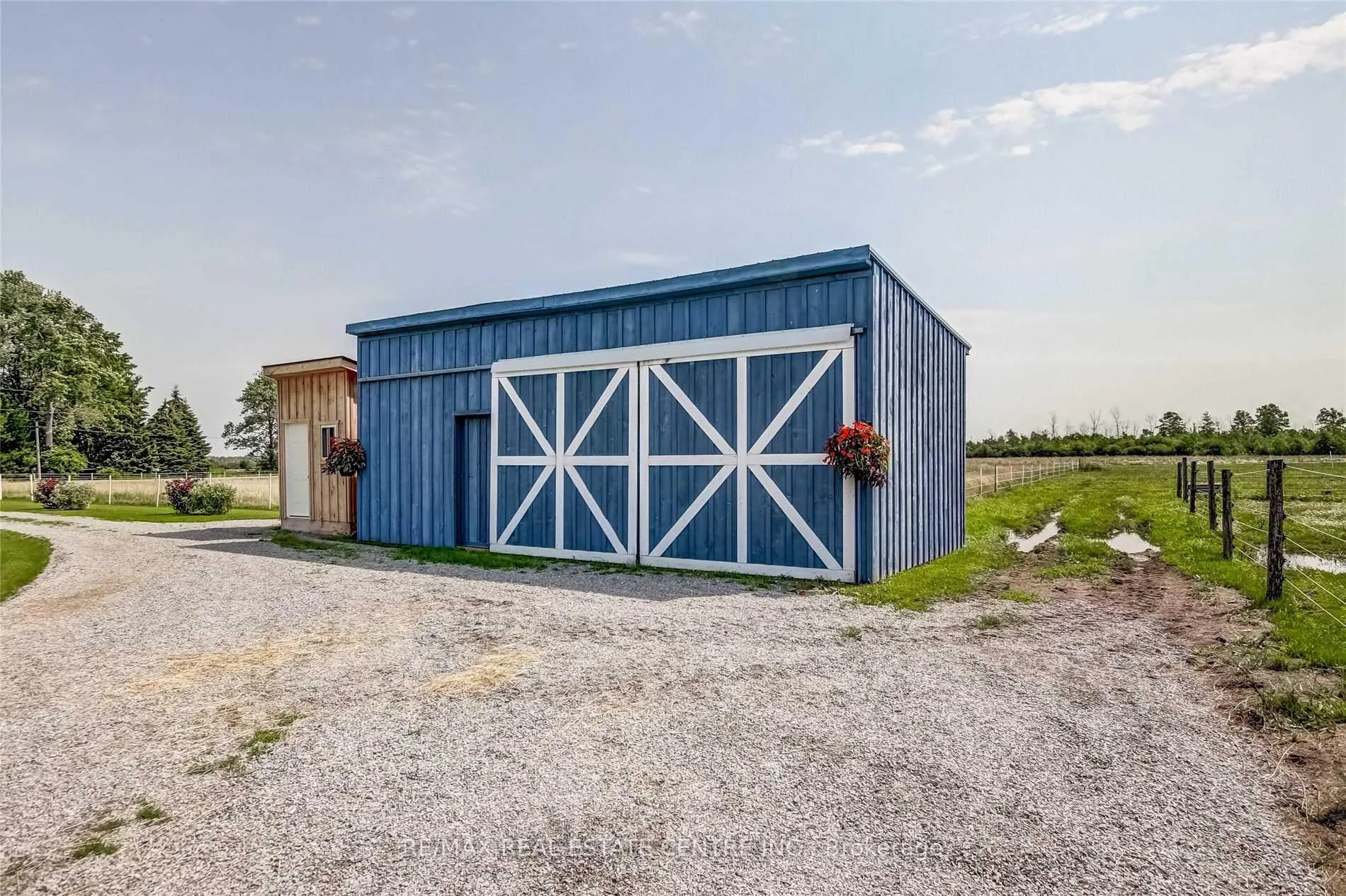 Photo 28 of 755 Chippawa Road, Port Colborne, Bethel — HOMEH