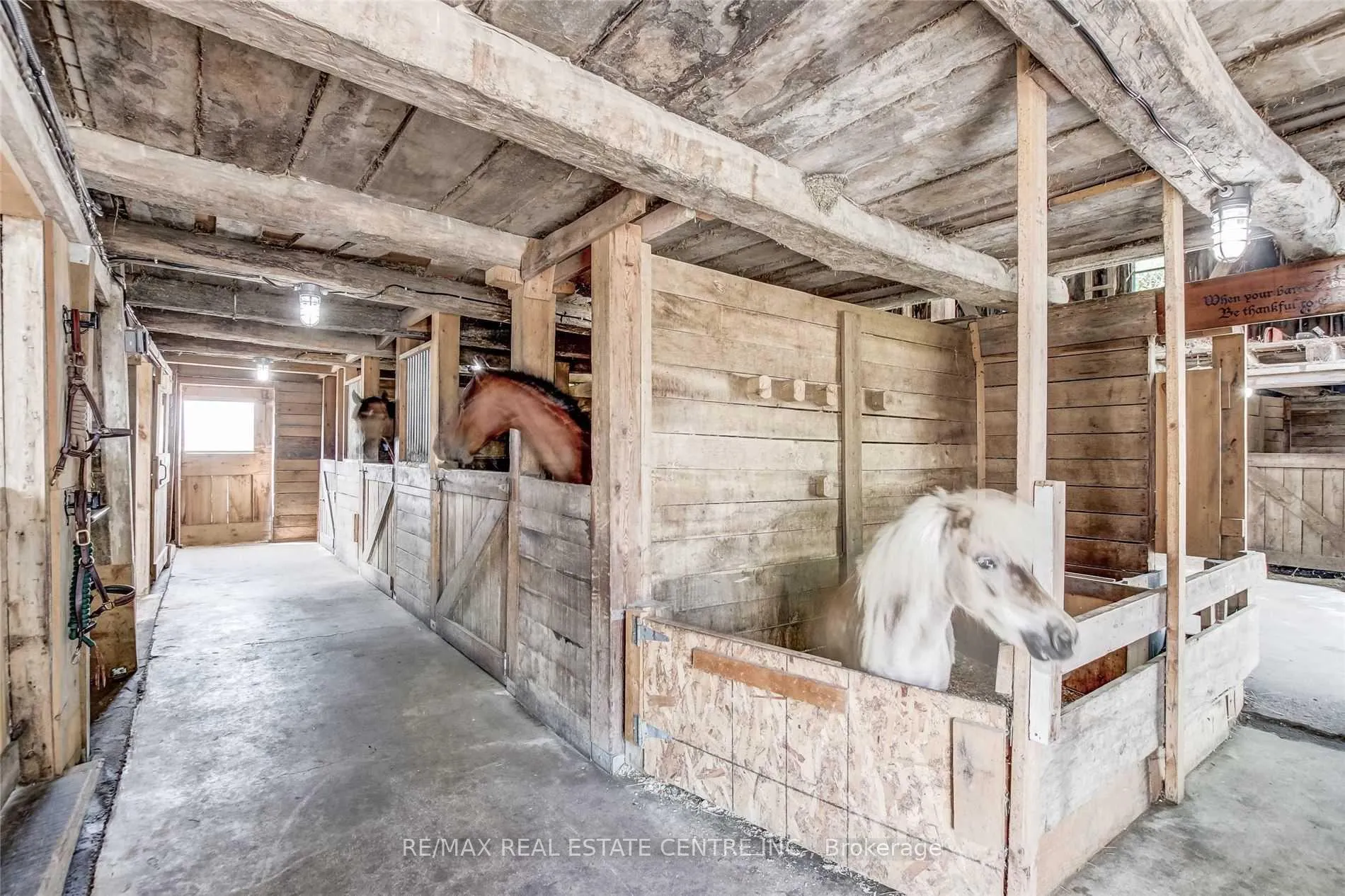 Photo 32 of 755 Chippawa Road, Port Colborne, Bethel — HOMEH