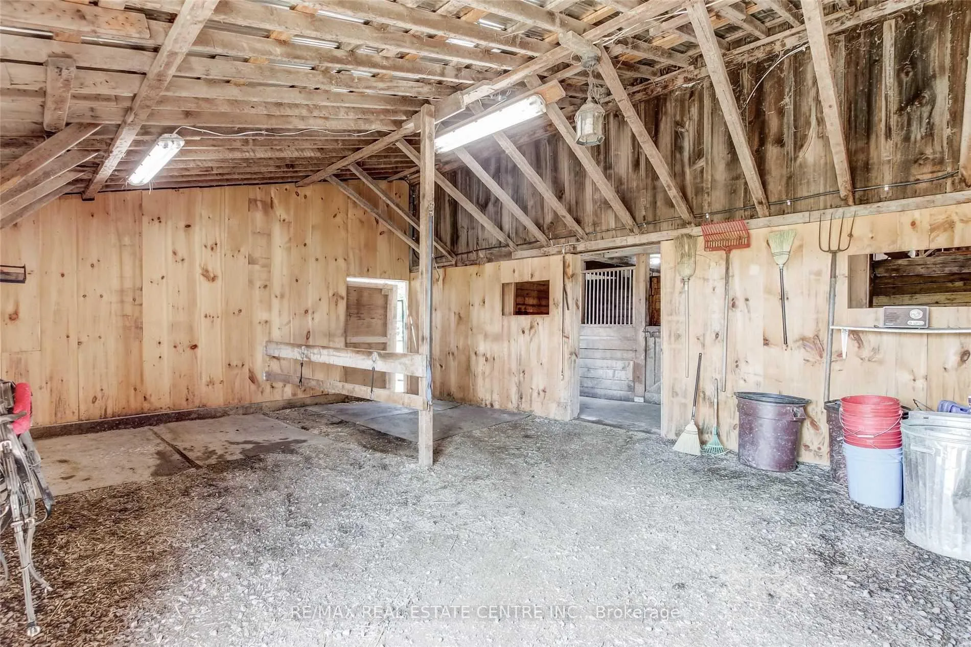 Photo 34 of 755 Chippawa Road, Port Colborne, Bethel — HOMEH