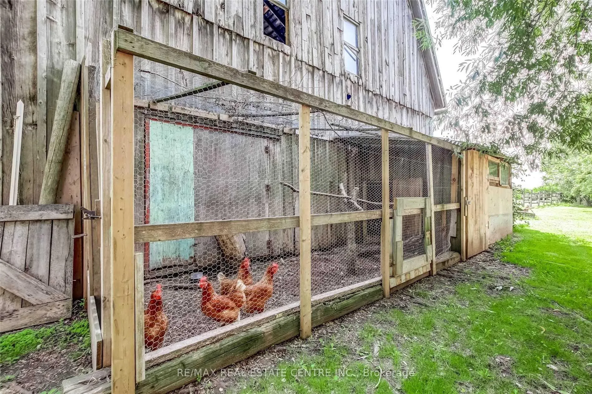 Photo 35 of 755 Chippawa Road, Port Colborne, Bethel — HOMEH