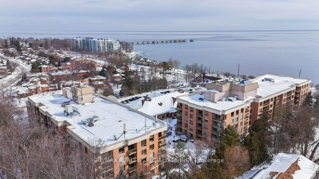 Front of Unit 2207, 100 Burloak Drive