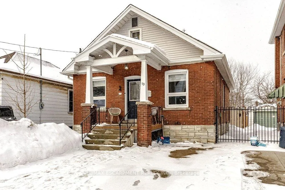 Front of 19 Huxley Avenue N