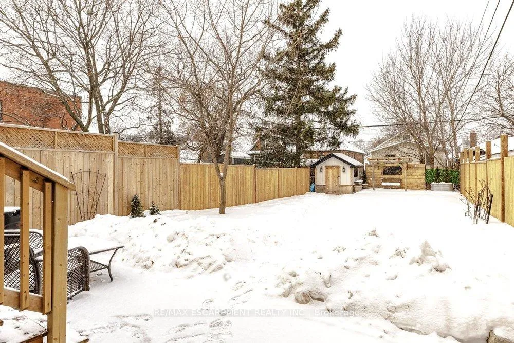 Photo 32 of 19 Huxley Avenue N, Hamilton, Crown Point — HOMEH