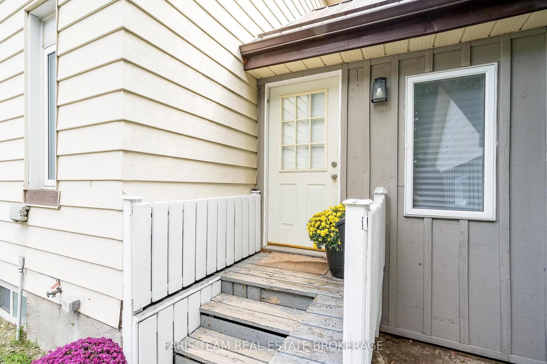 Photo 5 of 3 John Drive, Innisfil, Cookstown — HOMEH