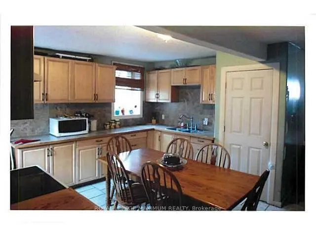 Photo 2 of 45 Gowan Street, Barrie, Allandale — HOMEH